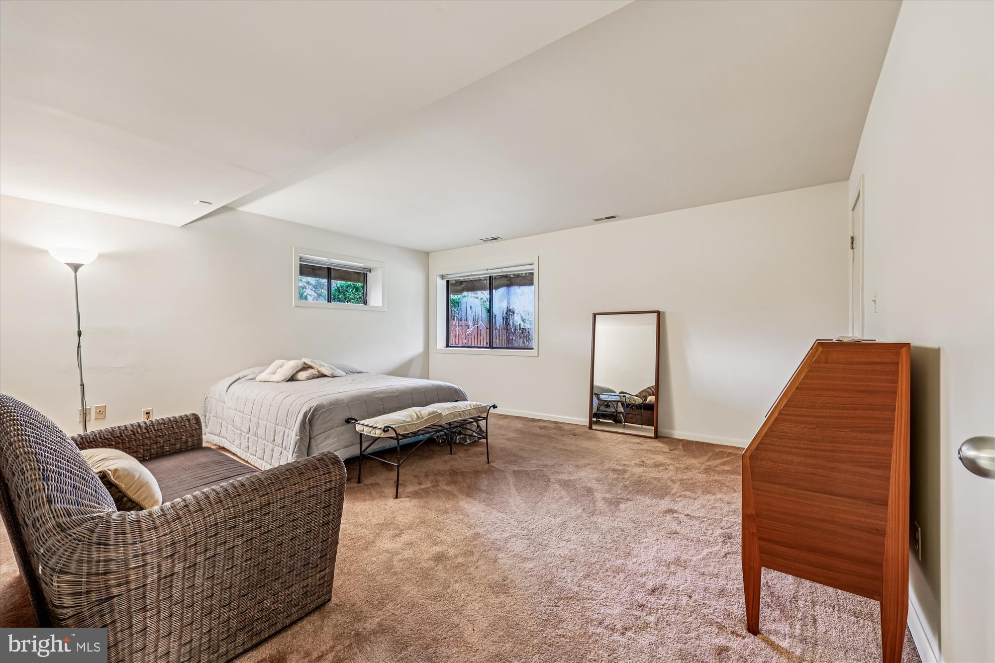 GLEN HILLS - Residential