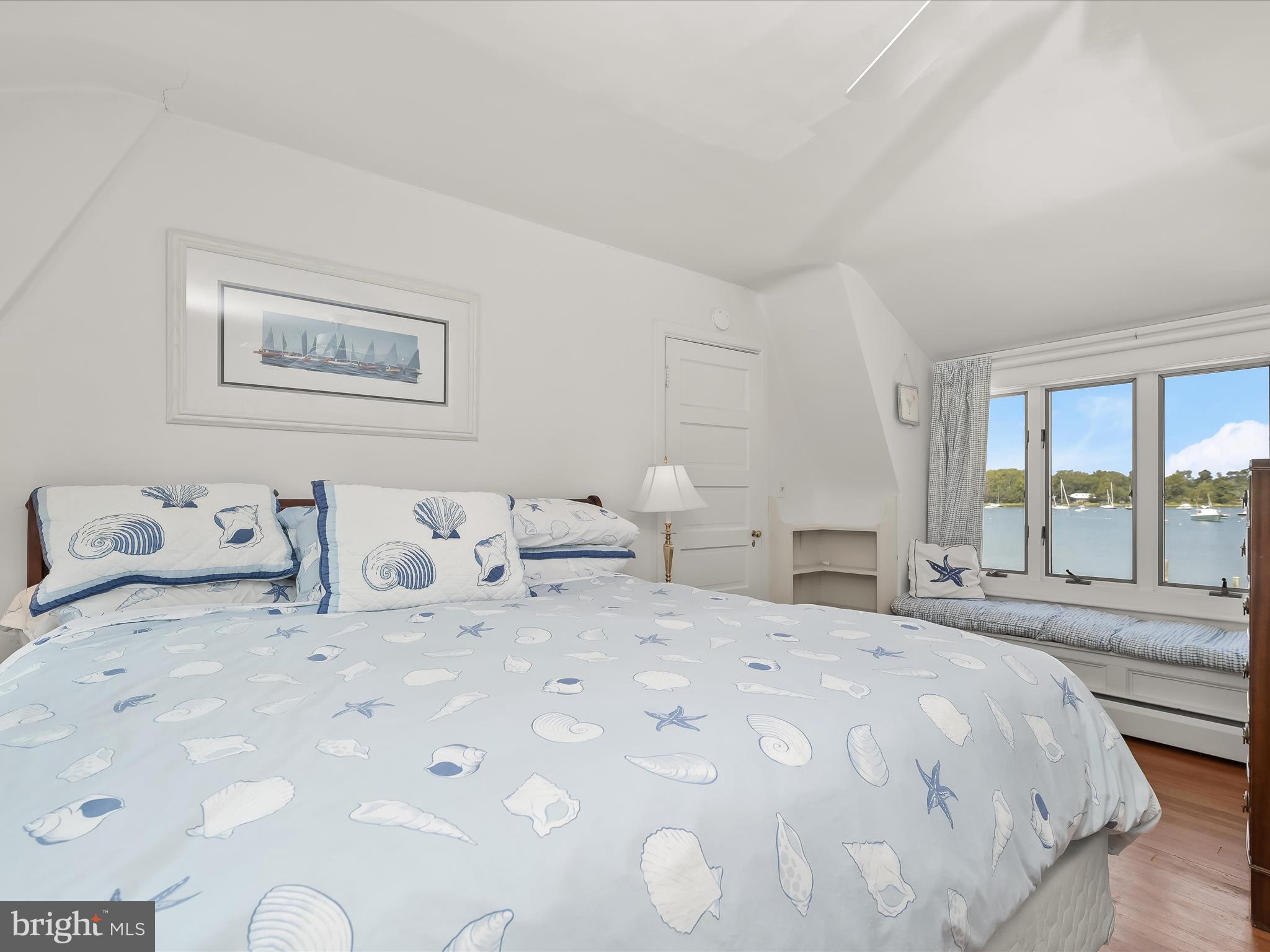 GIBSON ISLAND - Residential