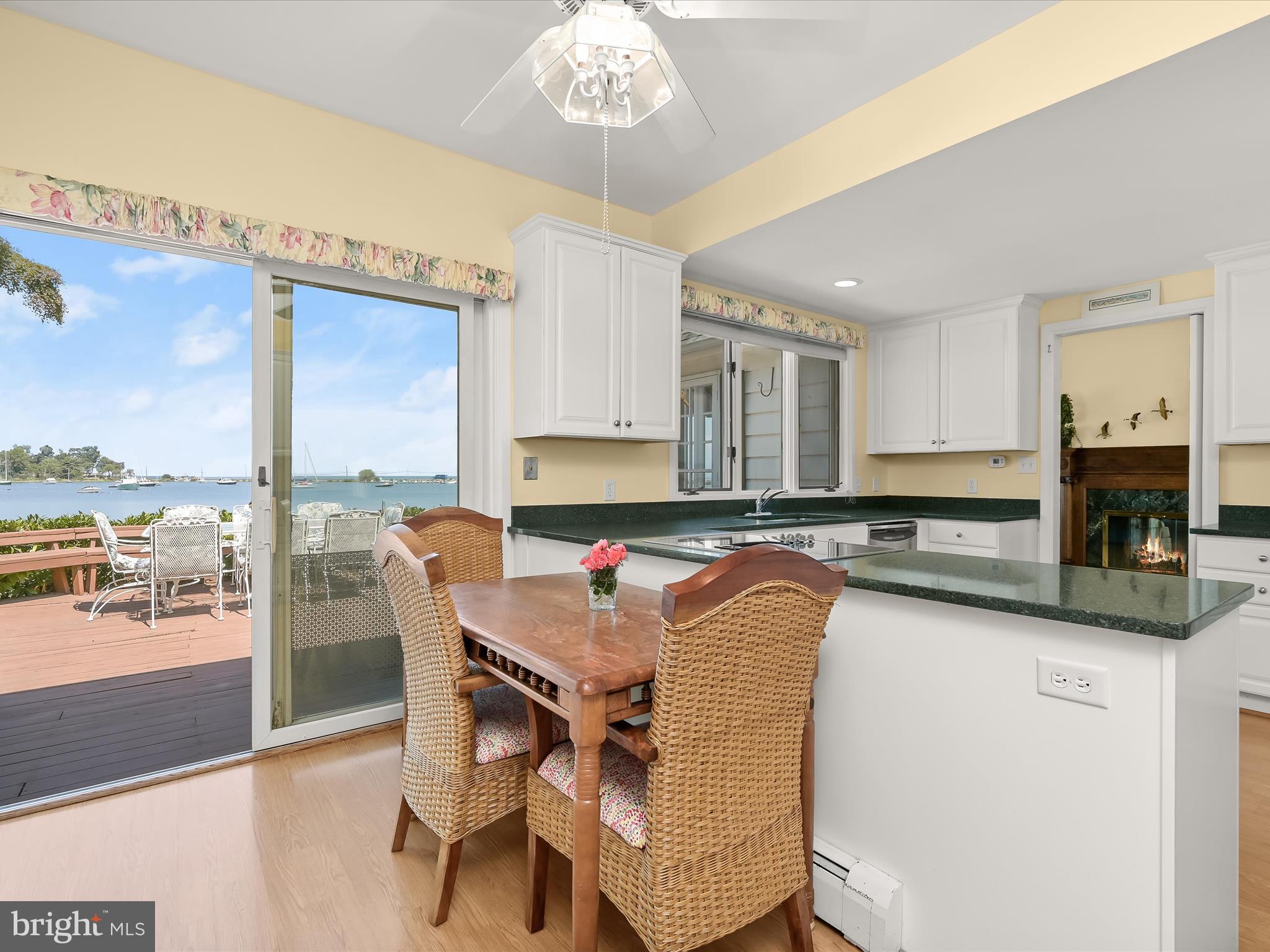 GIBSON ISLAND - Residential