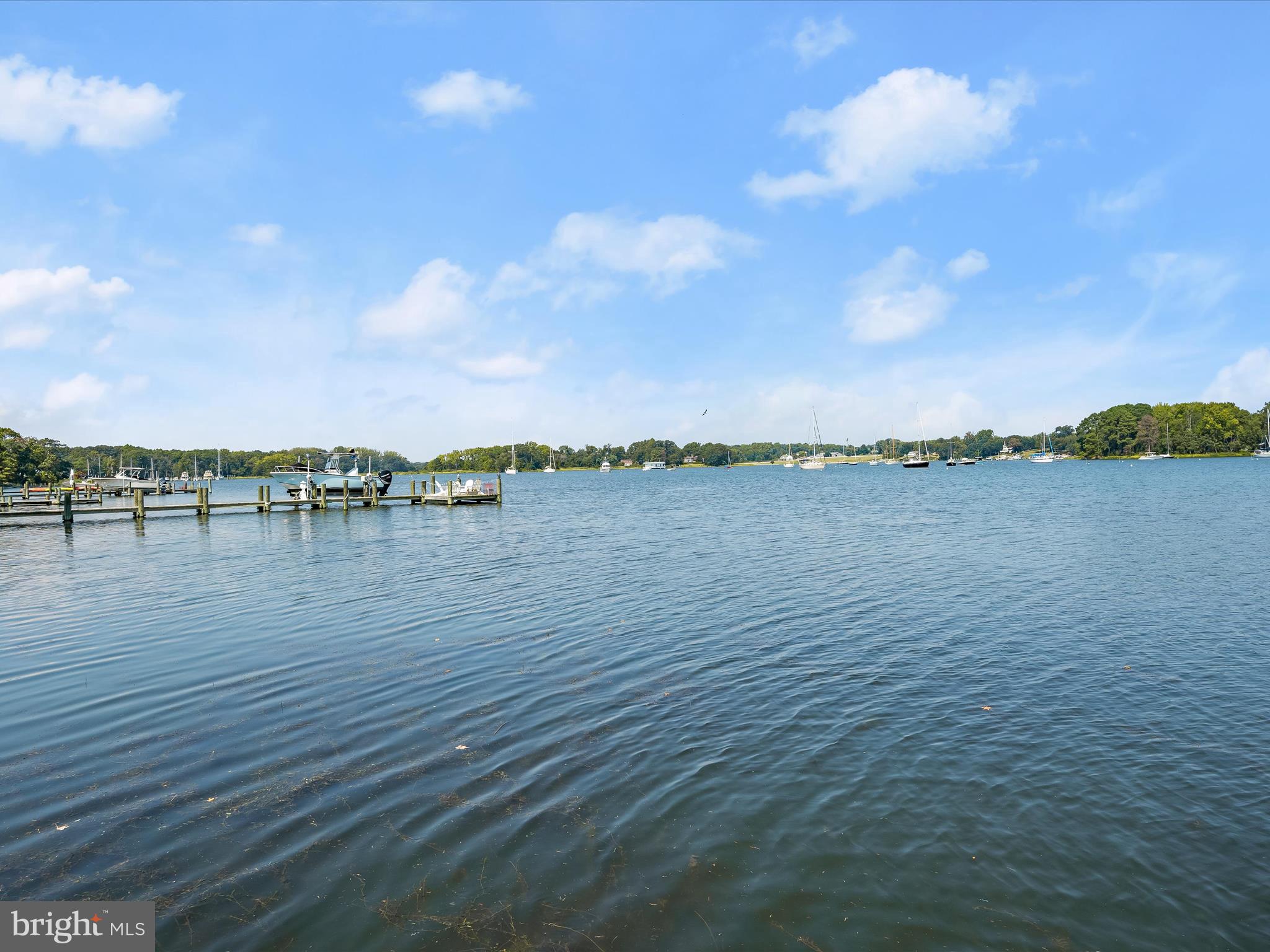 GIBSON ISLAND - Residential