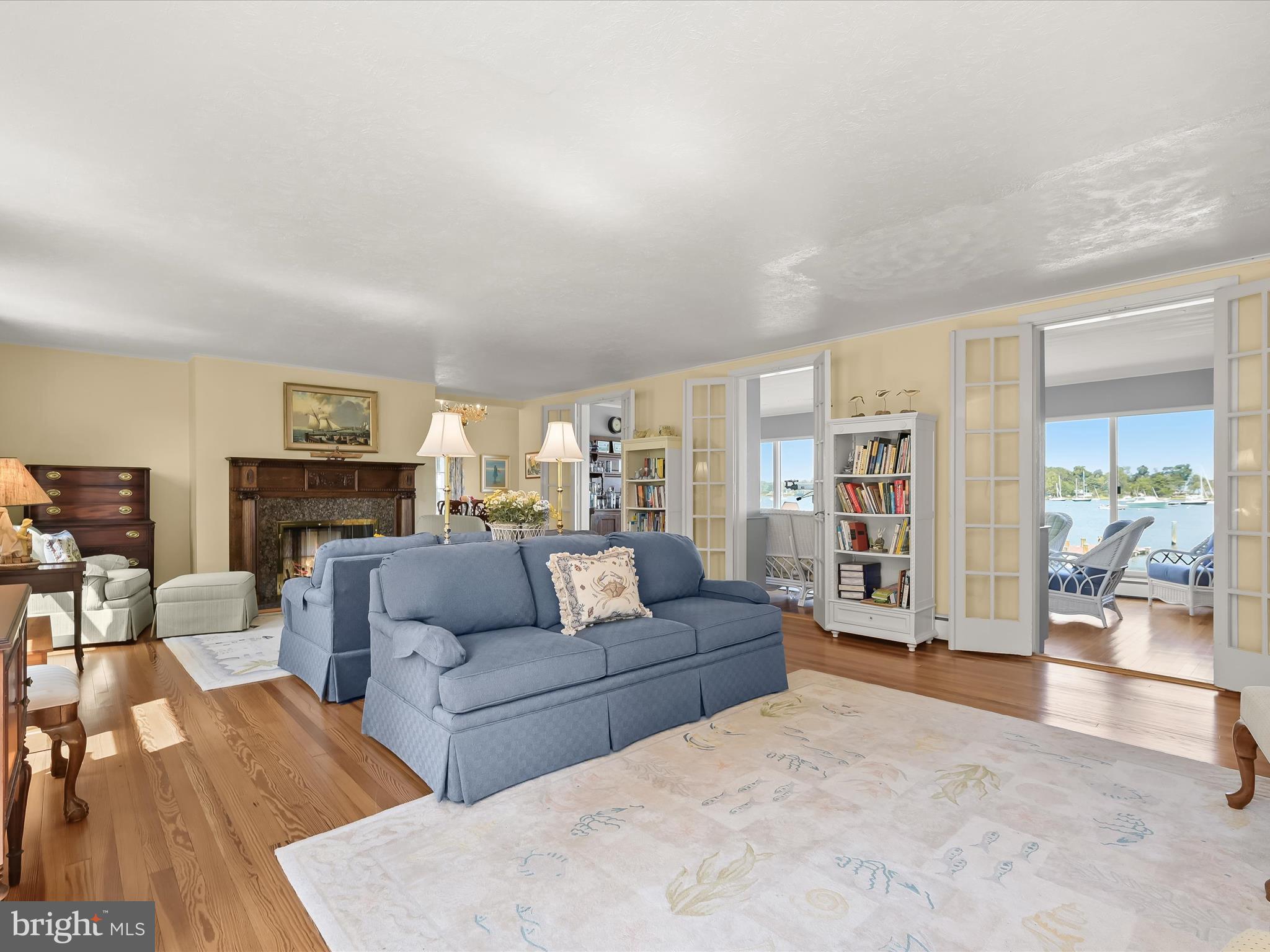 GIBSON ISLAND - Residential