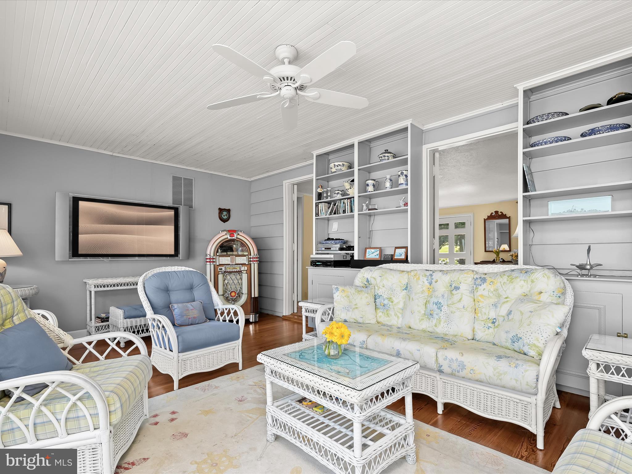 GIBSON ISLAND - Residential