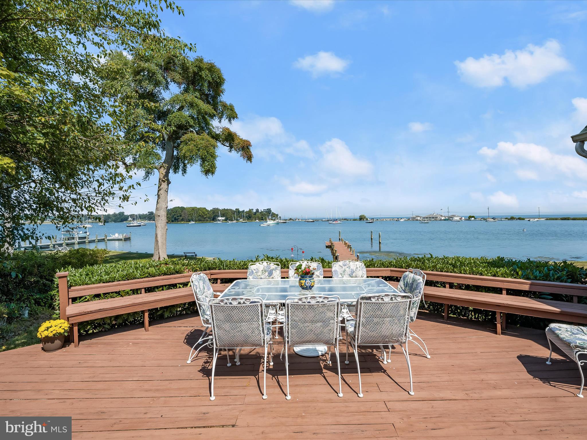 GIBSON ISLAND - Residential