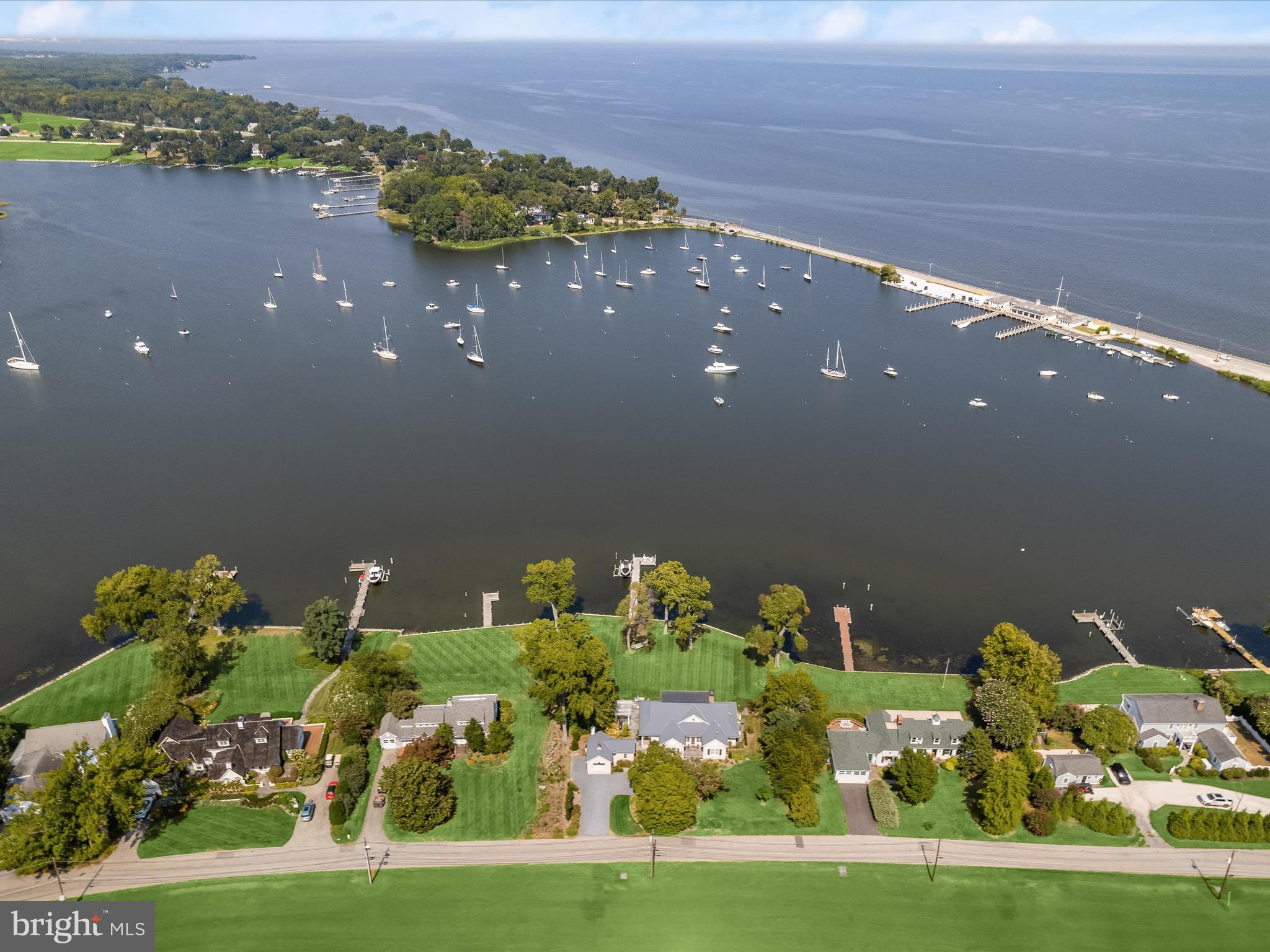 GIBSON ISLAND - Residential