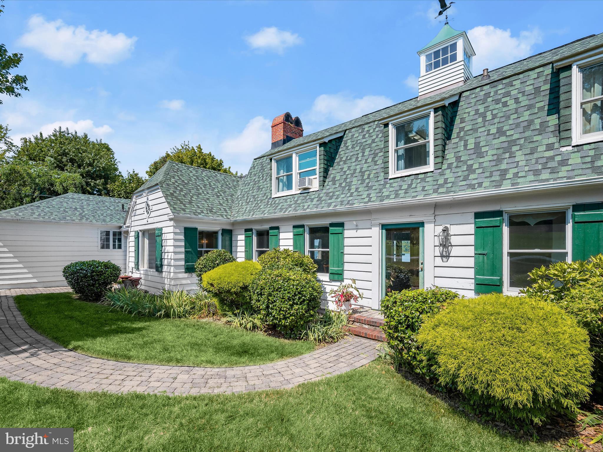 GIBSON ISLAND - Residential