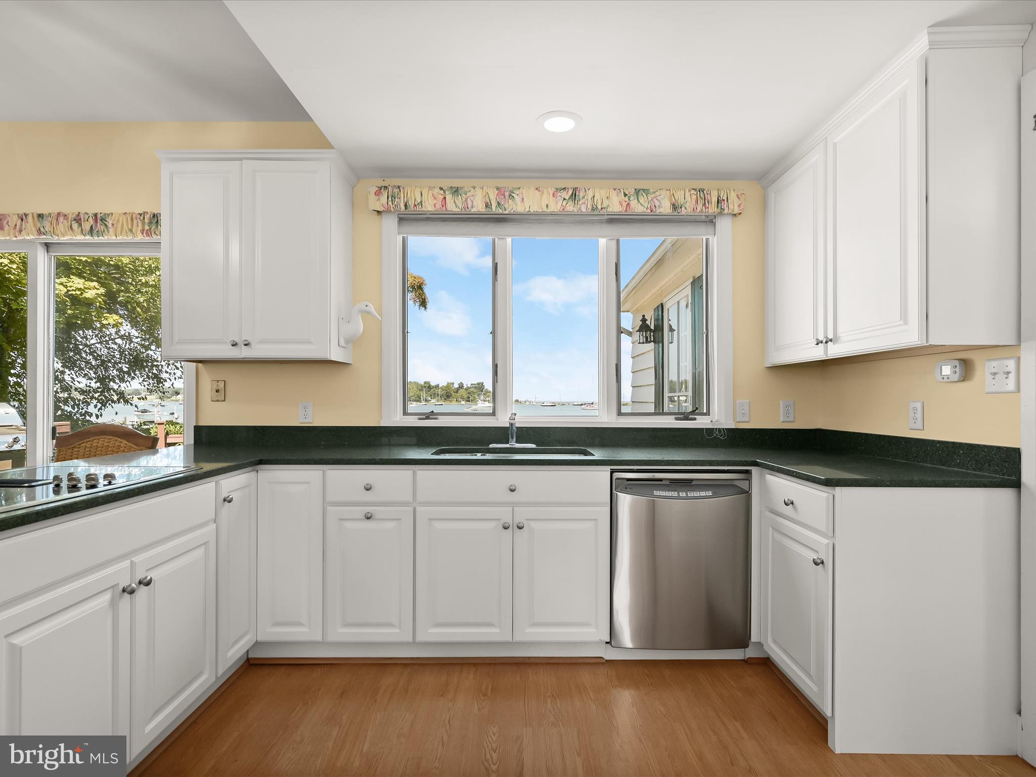 GIBSON ISLAND - Residential