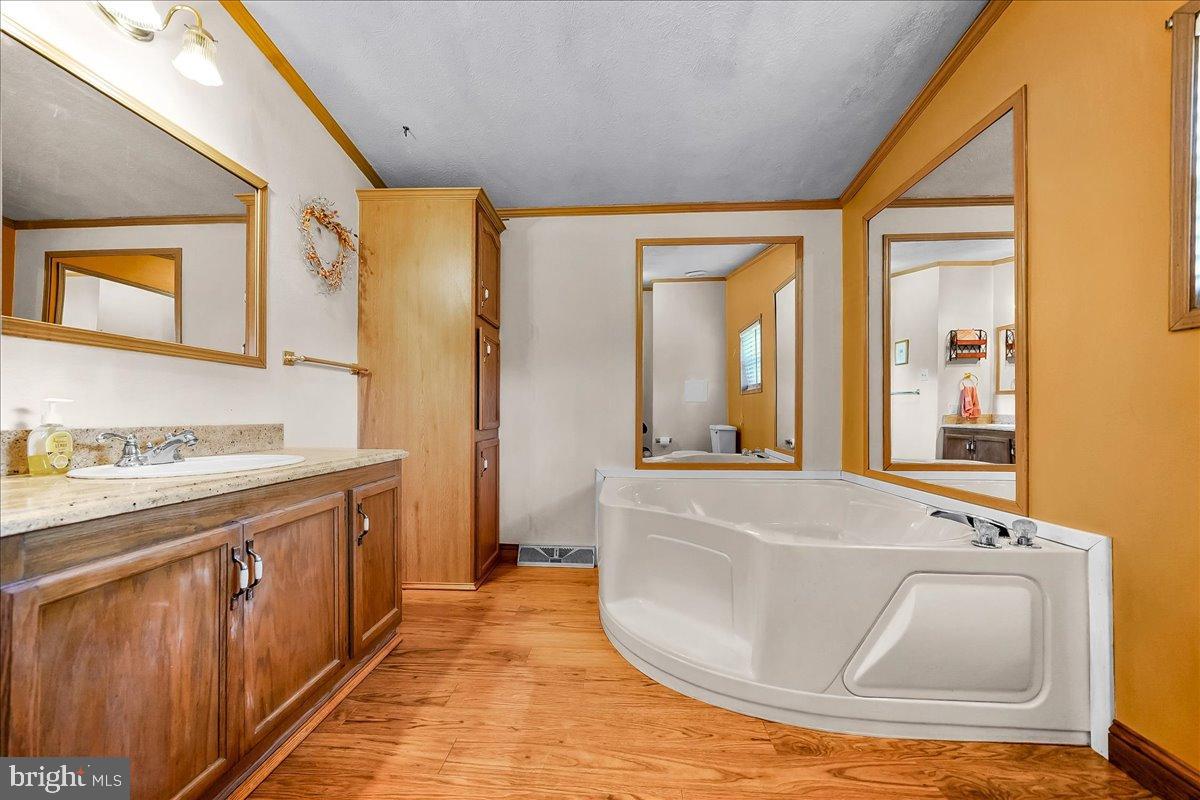 CEDAR MILL - Residential