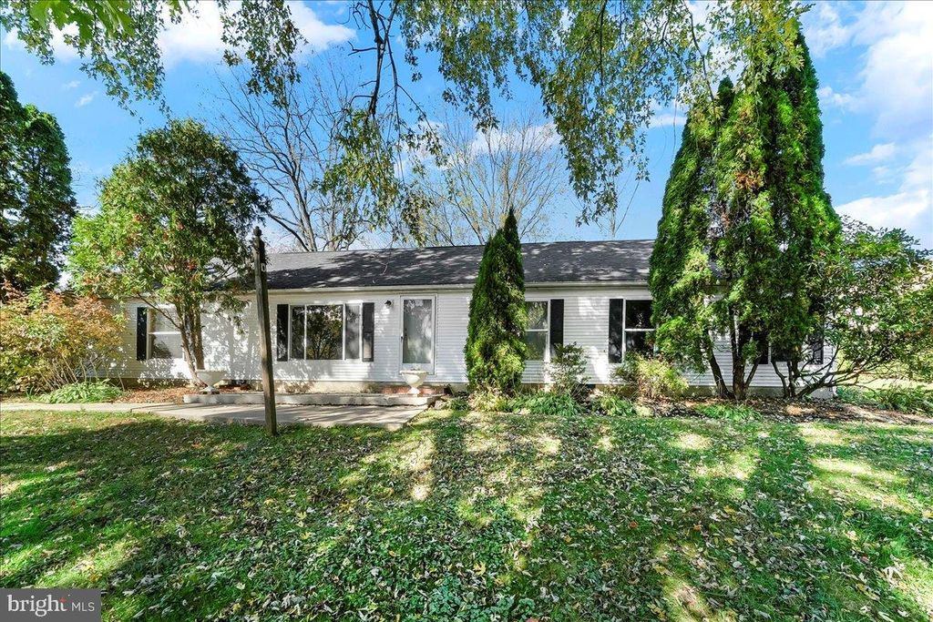 Photo of 448 N Mill Road, KENNETT SQUARE, PA 19348 (MLS # PACT2112414)