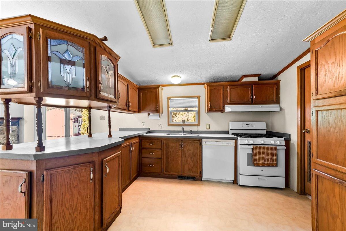 CEDAR MILL - Residential