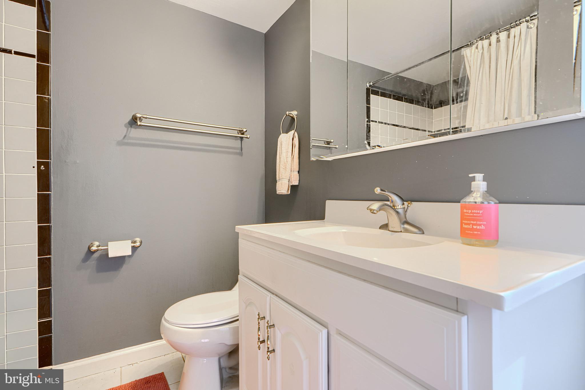 NORTHWEST BRANCH ESTATES - Residential