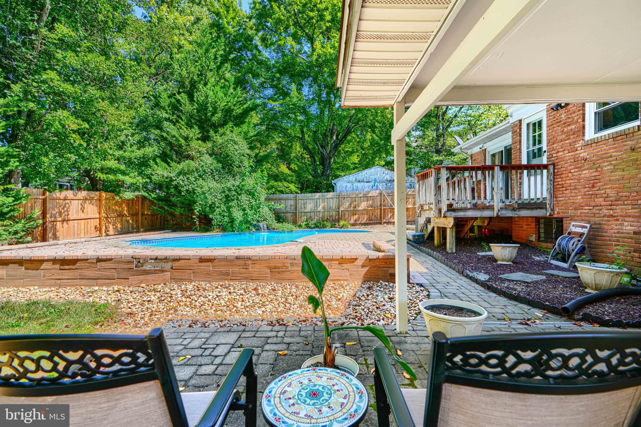 NORTHWEST BRANCH ESTATES - Residential