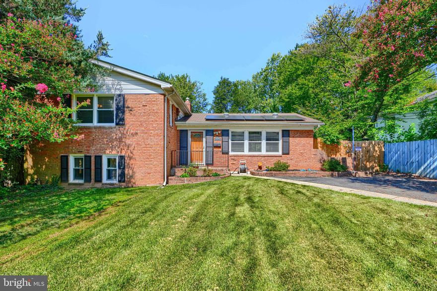 GORGEOUS MID-CENTURY MODERN HOME!  WITH BACKYARD PRIVATE IN GROUND POOL!  HOME HAS BEEN KEPT IN IMMACULATE CONDITION!  THIS HIDDEN OASIS,  SLPIT LEVEL GEM HAS 4 SEPARATE LEVELS!  YOU WILL IMMEDIATELY NOTICE THE ABUNDANCE OF NATURAL  SUNLIGHT, HARDWOOD FLOORING, SEPARATE DINING ROOM AND KITCHEN!  OFFERING THREE BED AND TWO BATHS ON THE TOP LEVEL!  LOWER SPLIT LEVEL HAS A SEPARATE TV/FAMILY ROOM WITH FIREPLACE, THAT HAS A SEPARATE EXIT TO THE BACK YARD,  PRIVATE POOL, ALONG WITH A SEPARATE BED ROOM AND FULL BATHROOM!  LOWER LEVEL HAS A GAME ROOM OR PRIVATE AREA FOR PUTTING A GYM, WASHER/DRYER, UTILITY, AND STORAGE CLOSET!  SCHEDULE YOUR SHOWING TODAY!!