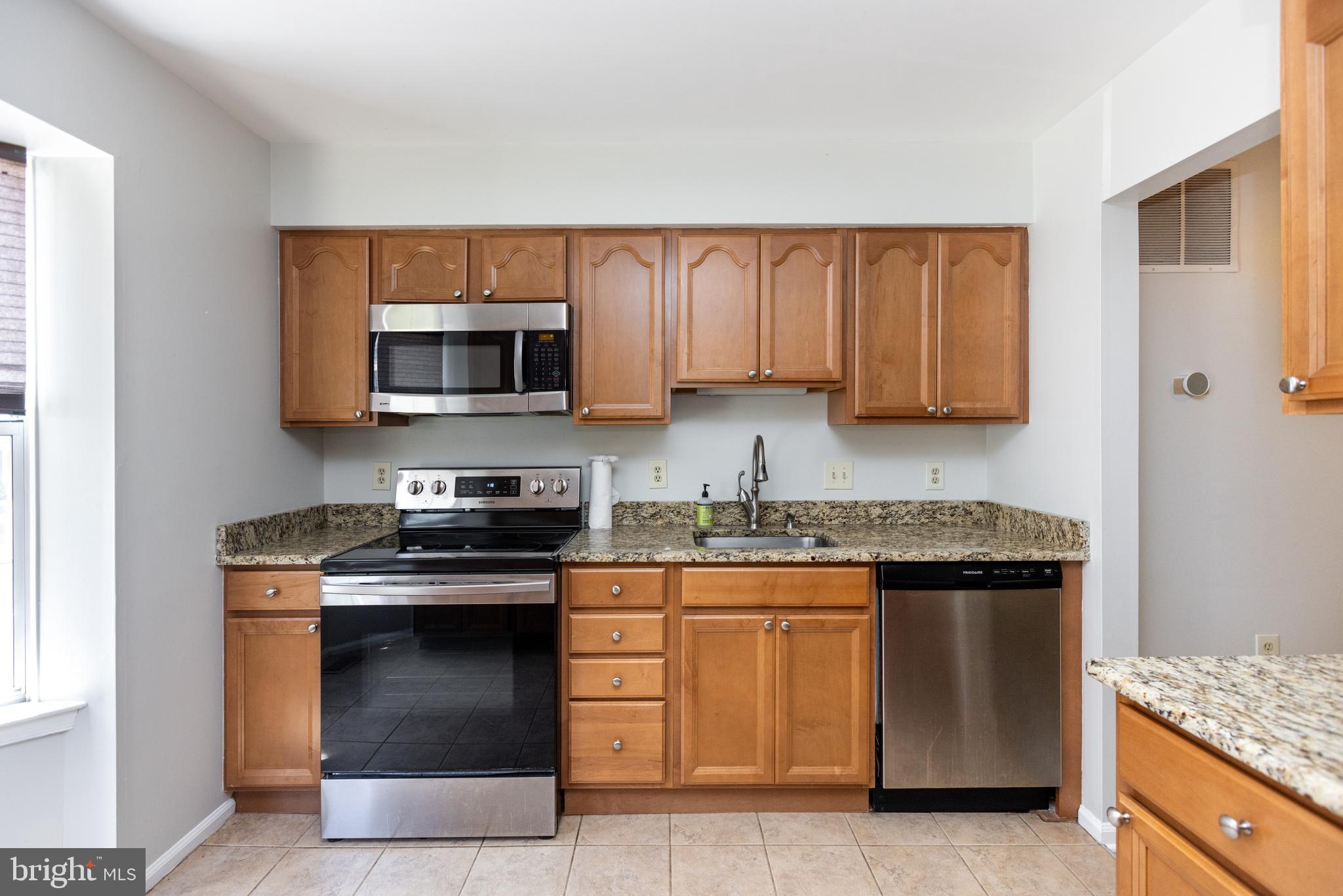 LAKE RIDGE - Residential Lease