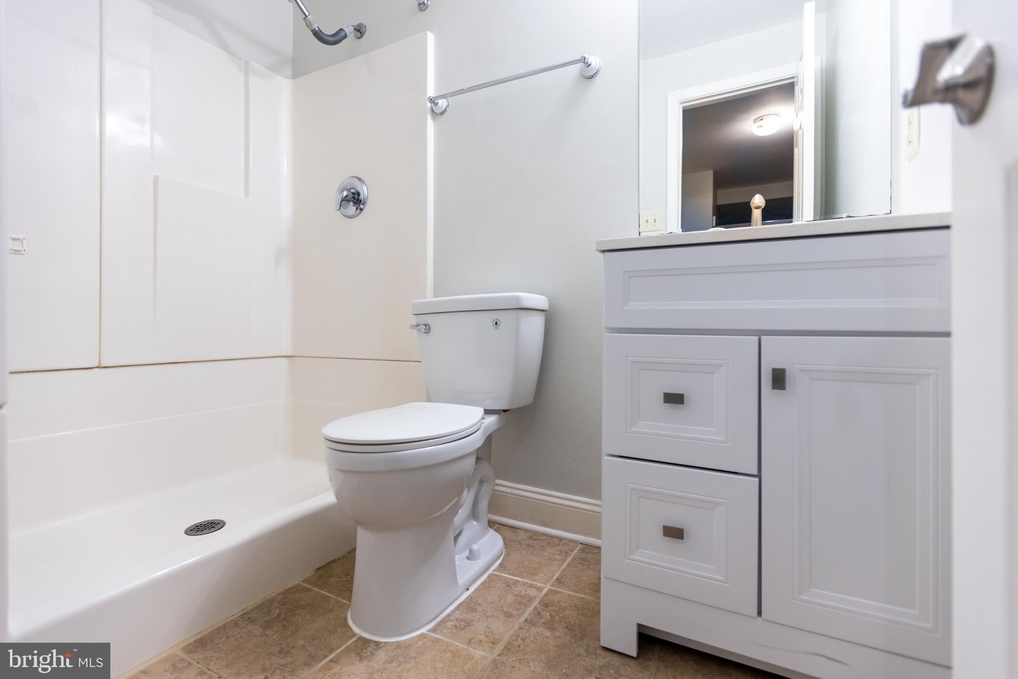 LAKE RIDGE - Residential Lease