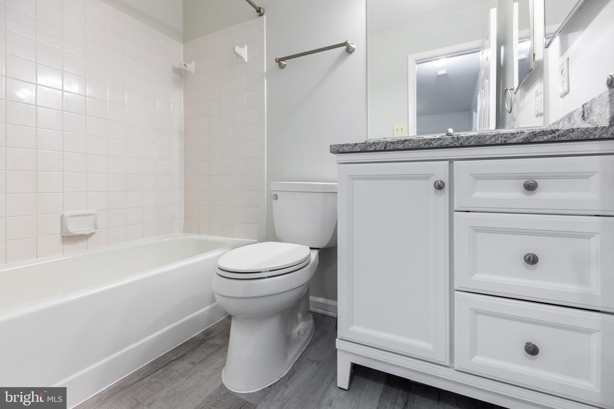 LAKE RIDGE - Residential Lease