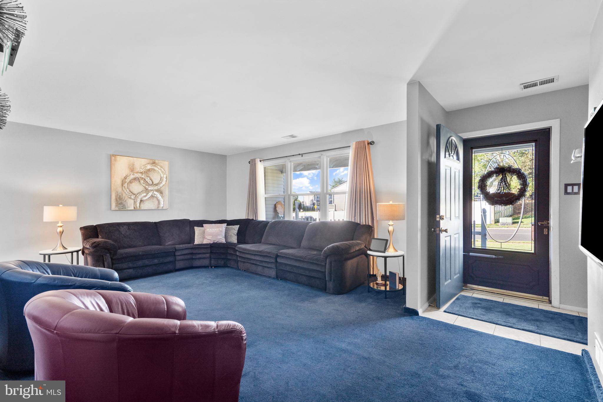 WOODRIDGE EAST - Residential