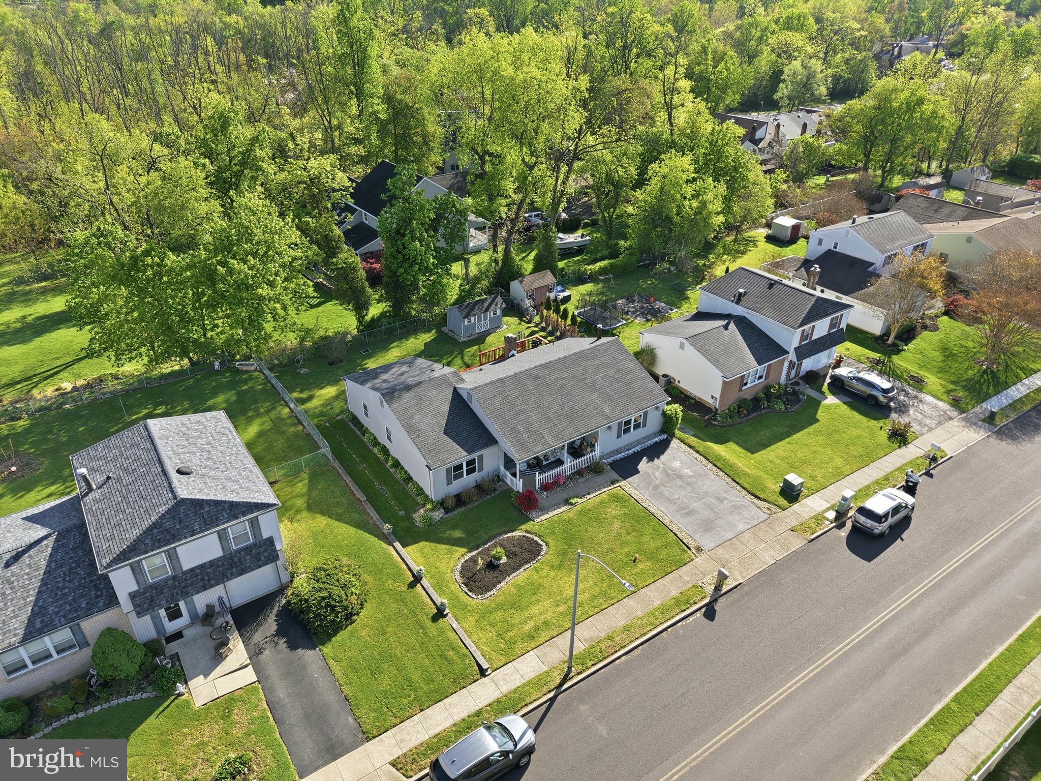 WOODRIDGE EAST - Residential