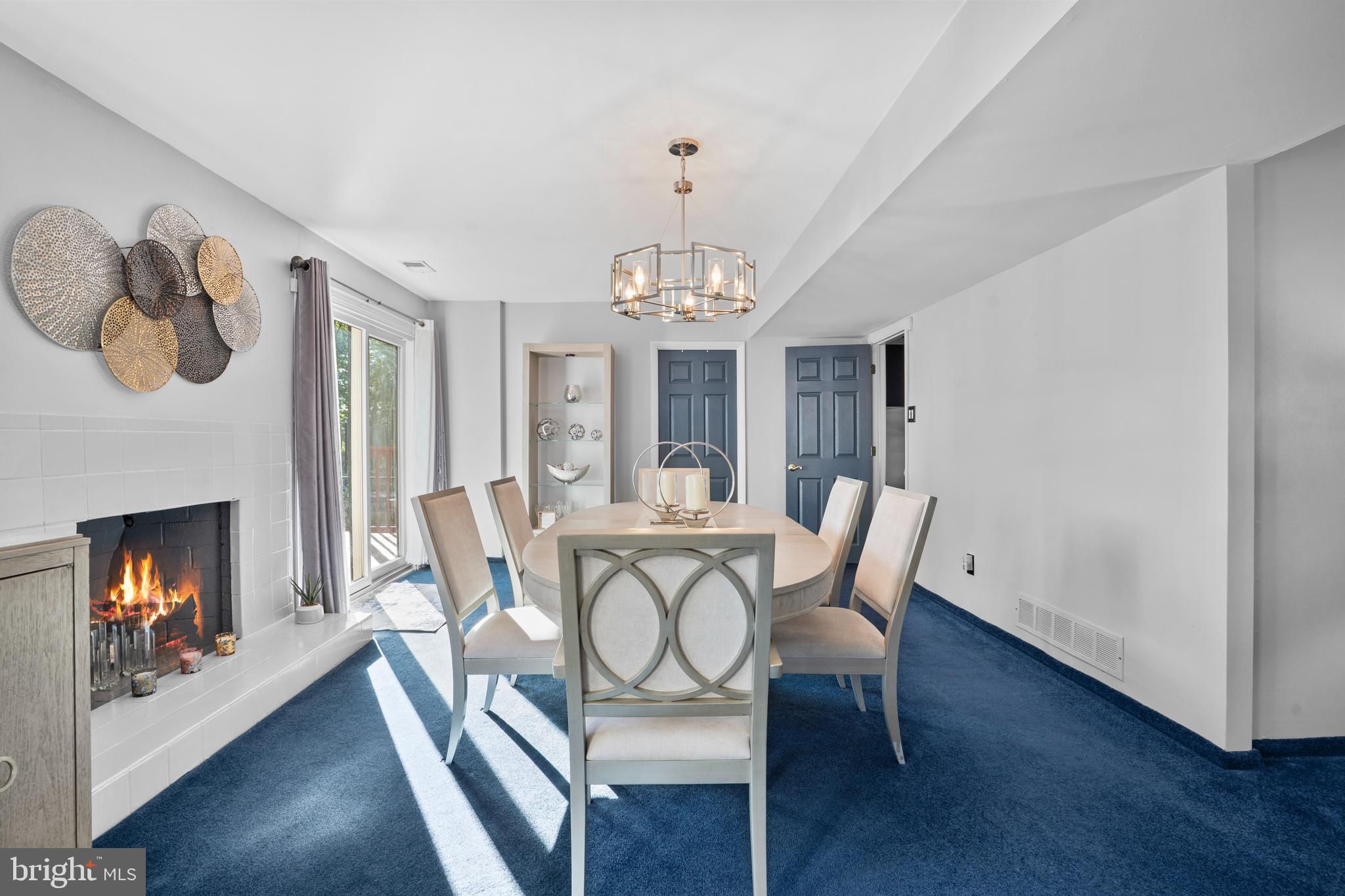 WOODRIDGE EAST - Residential