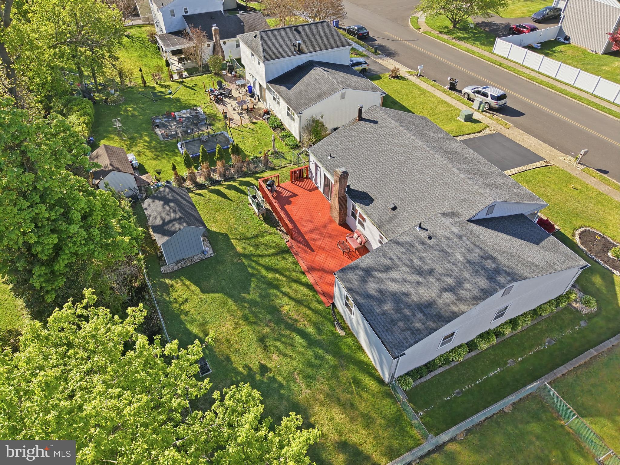 WOODRIDGE EAST - Residential