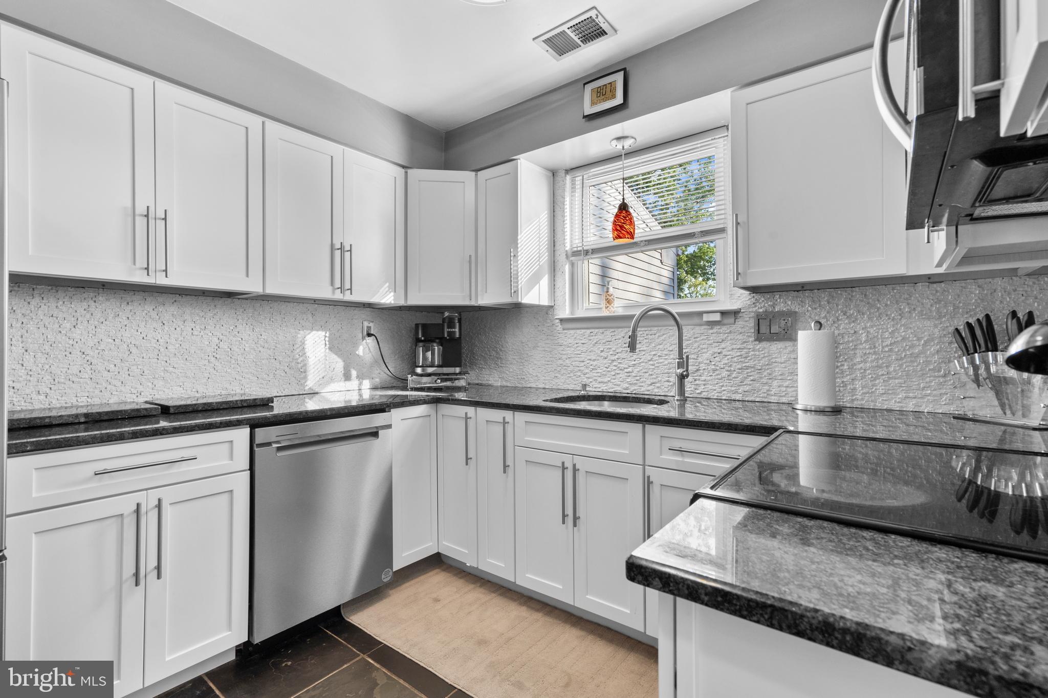 WOODRIDGE EAST - Residential