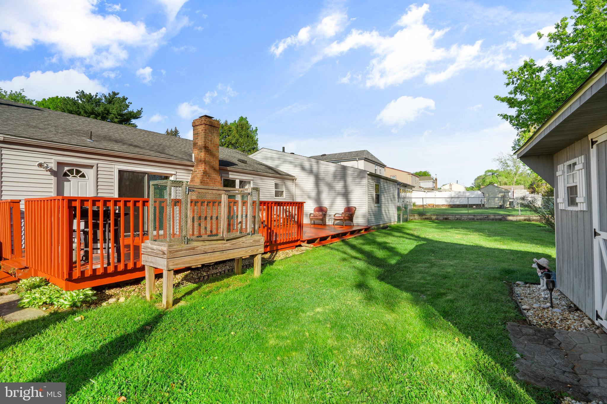 WOODRIDGE EAST - Residential