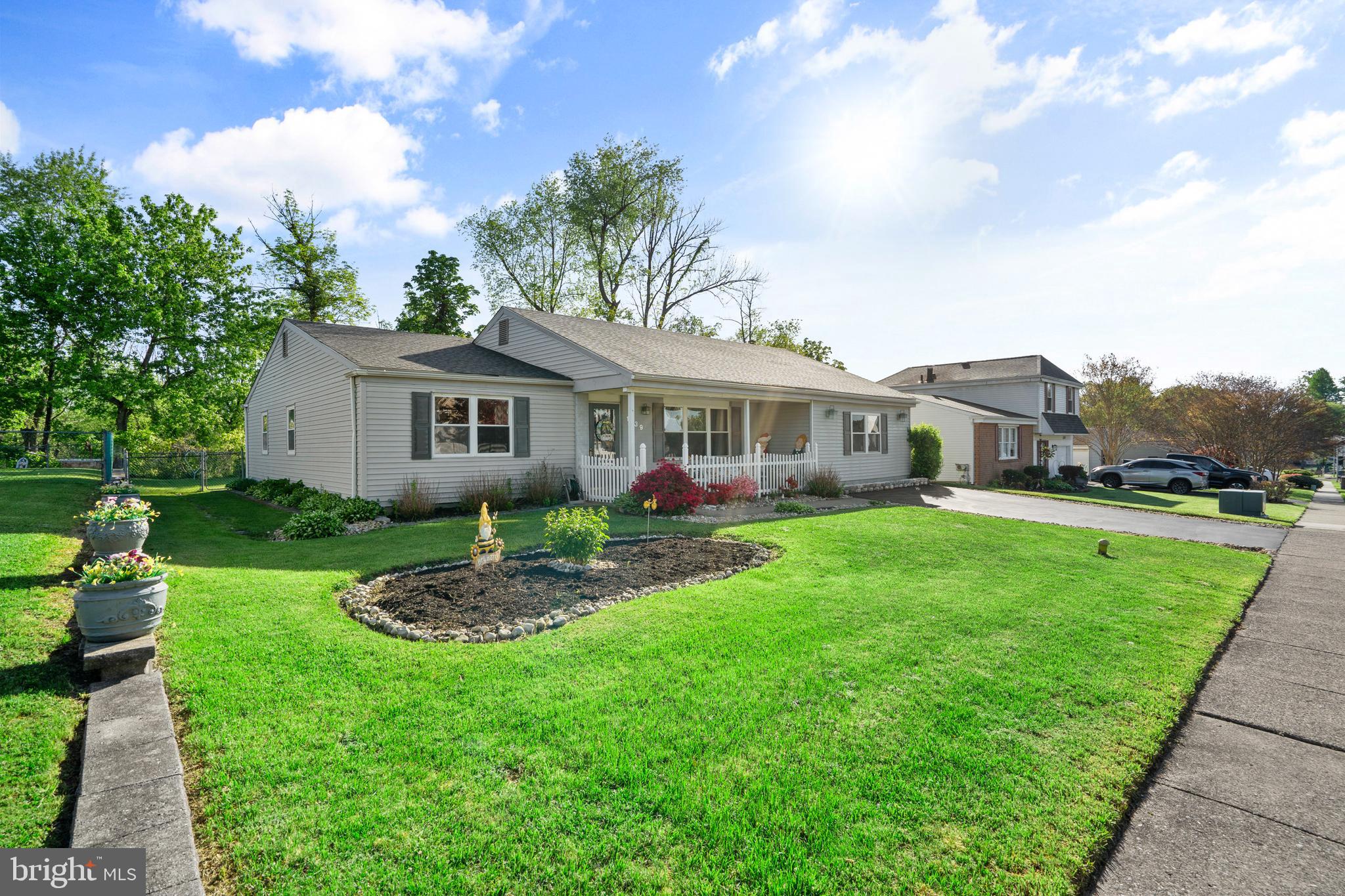WOODRIDGE EAST - Residential