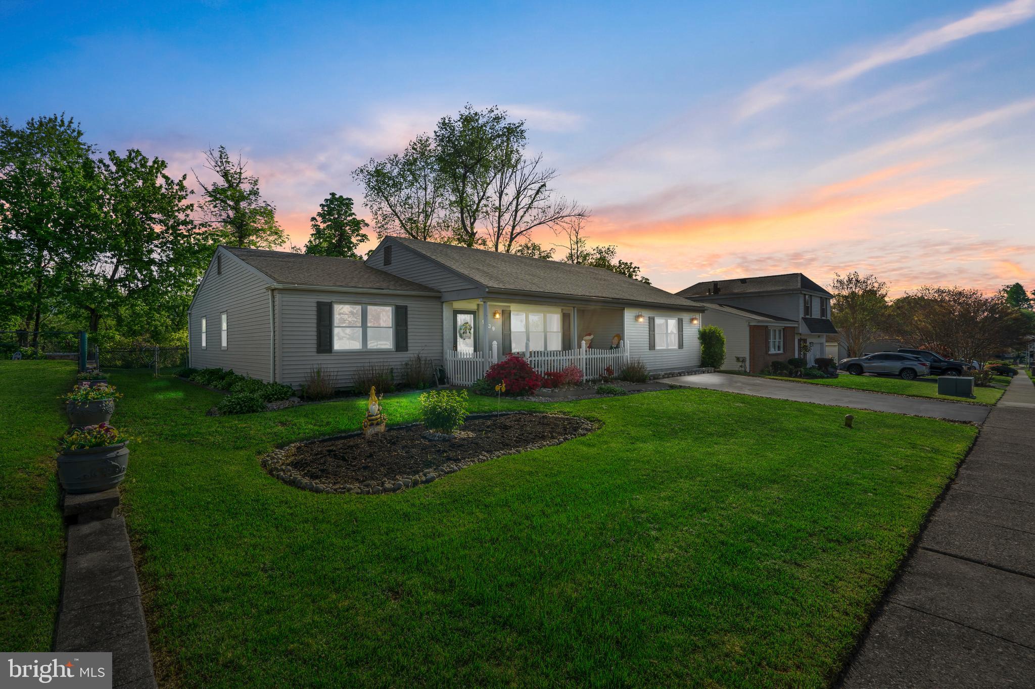 WOODRIDGE EAST - Residential