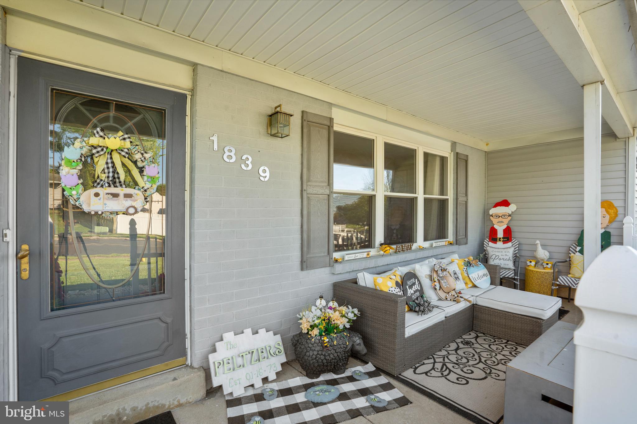 WOODRIDGE EAST - Residential