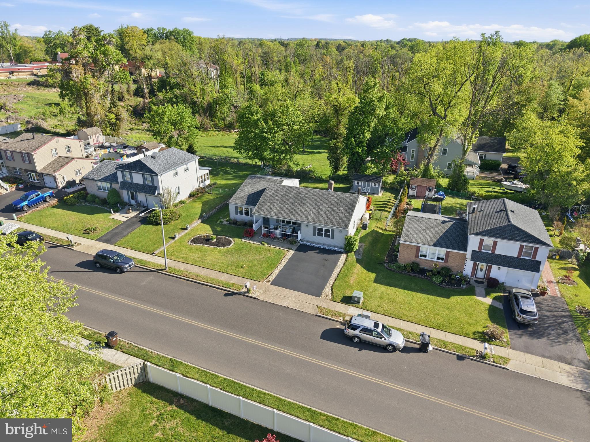 WOODRIDGE EAST - Residential
