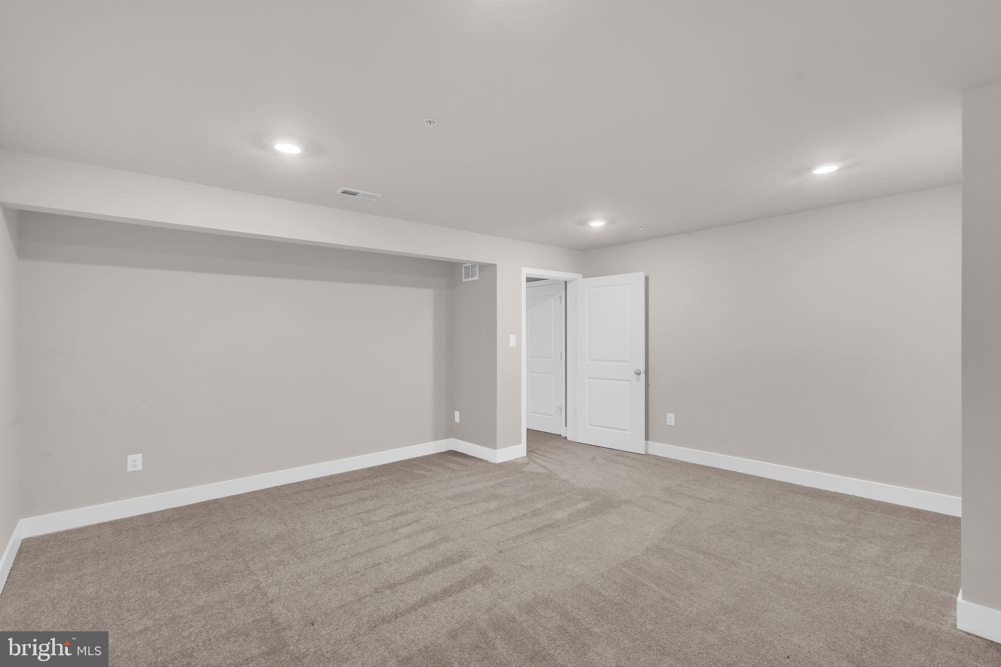 STONEHAVEN - Residential