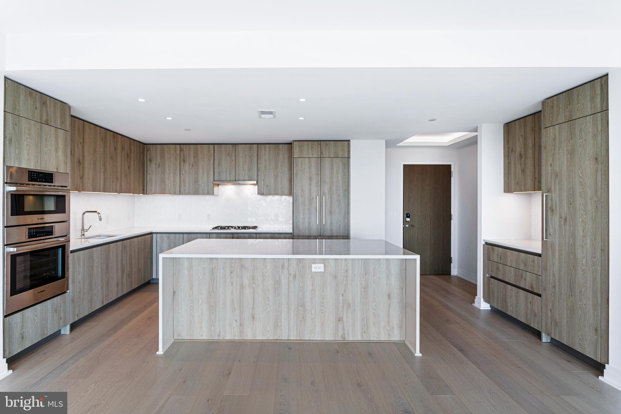 OLD TOWN ALEXANDRIA - Residential