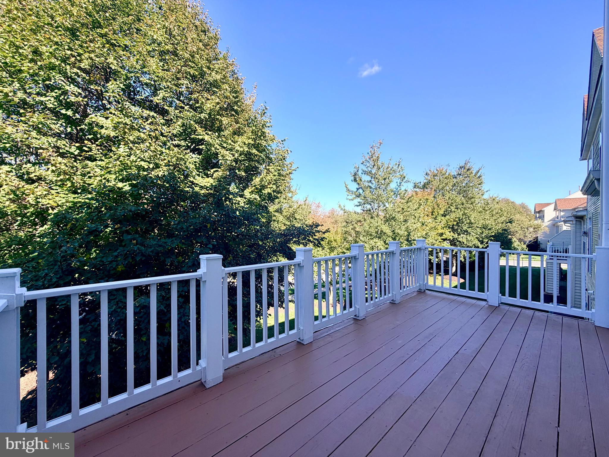 FAIRWAY VILLAS - Residential