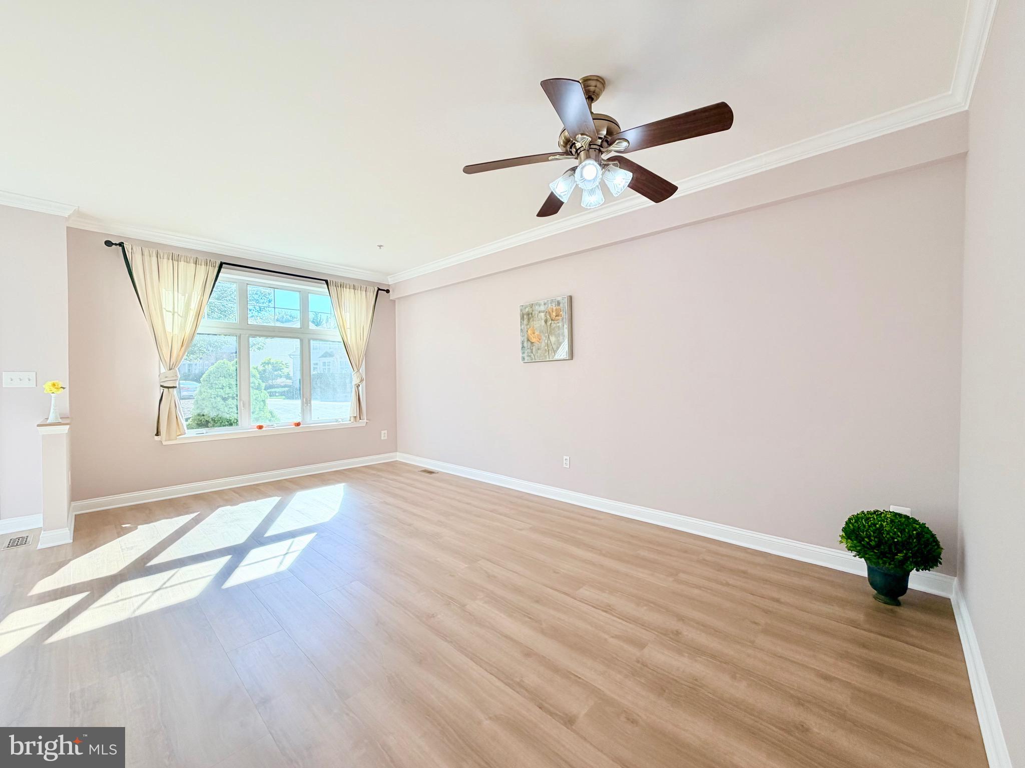 FAIRWAY VILLAS - Residential