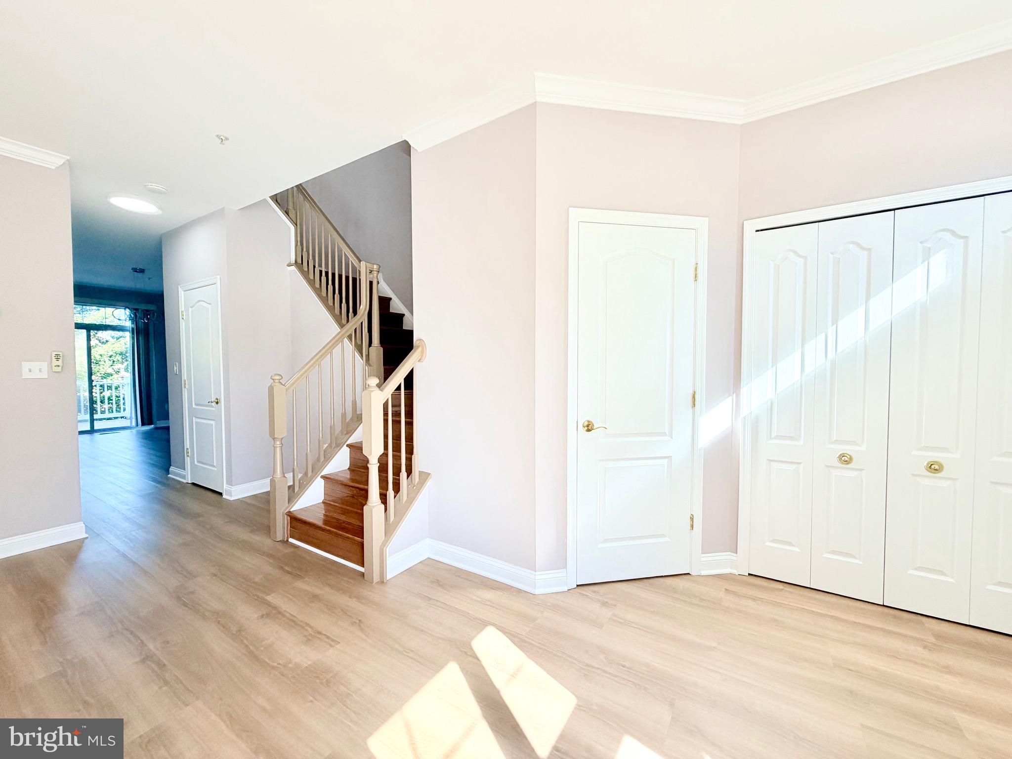 FAIRWAY VILLAS - Residential