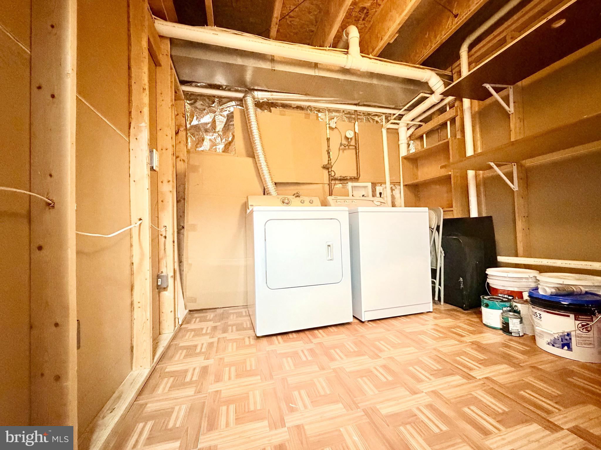 FAIRWAY VILLAS - Residential