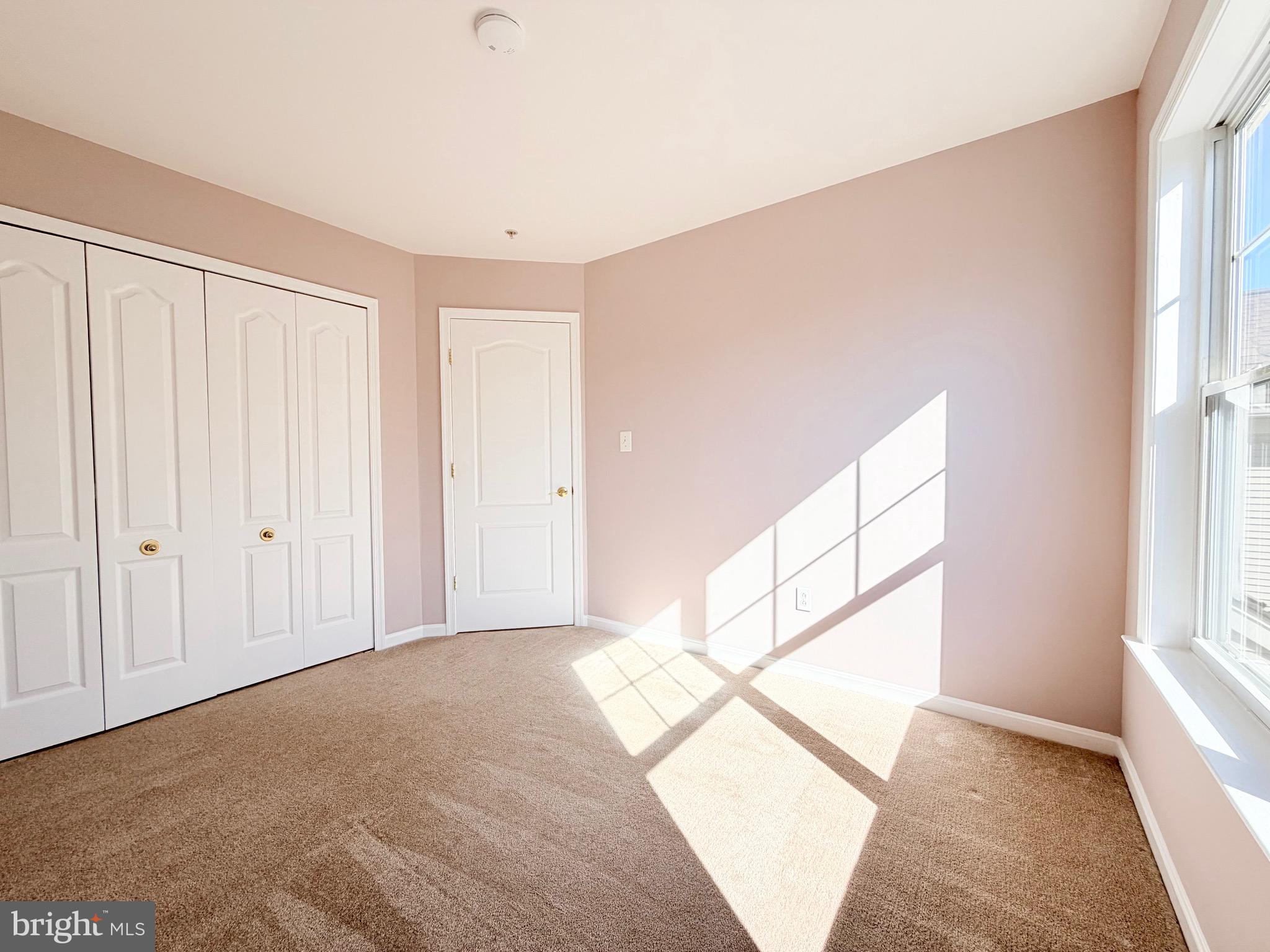 FAIRWAY VILLAS - Residential