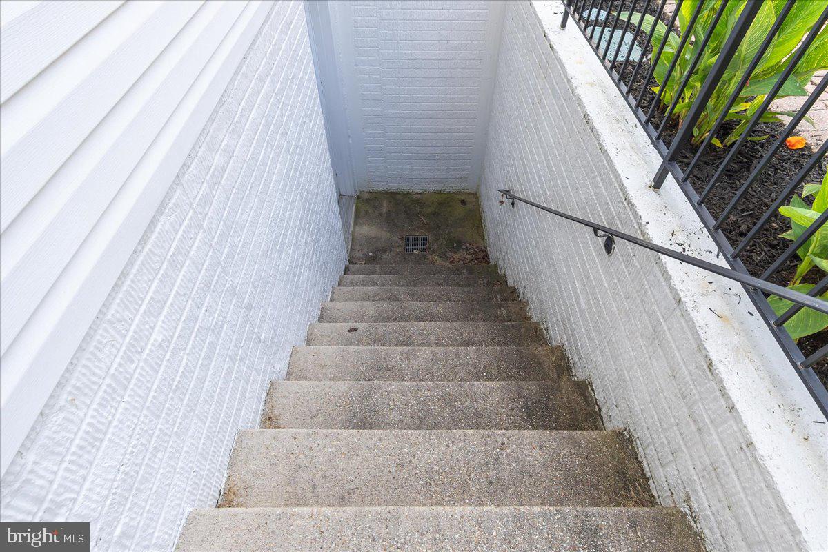 MAGOTHY MEADOWS - Residential