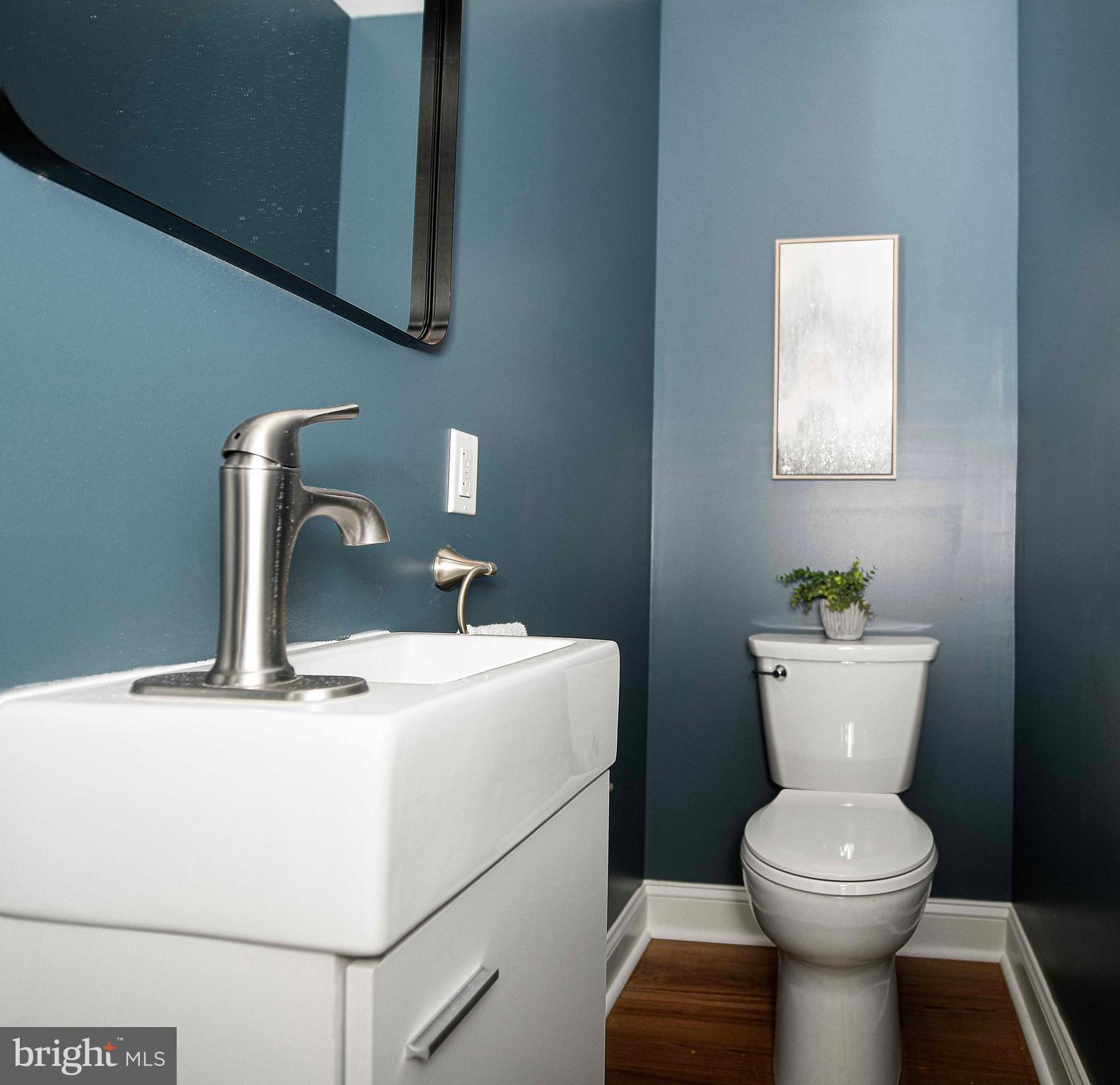 ELLWOOD PARK - Residential