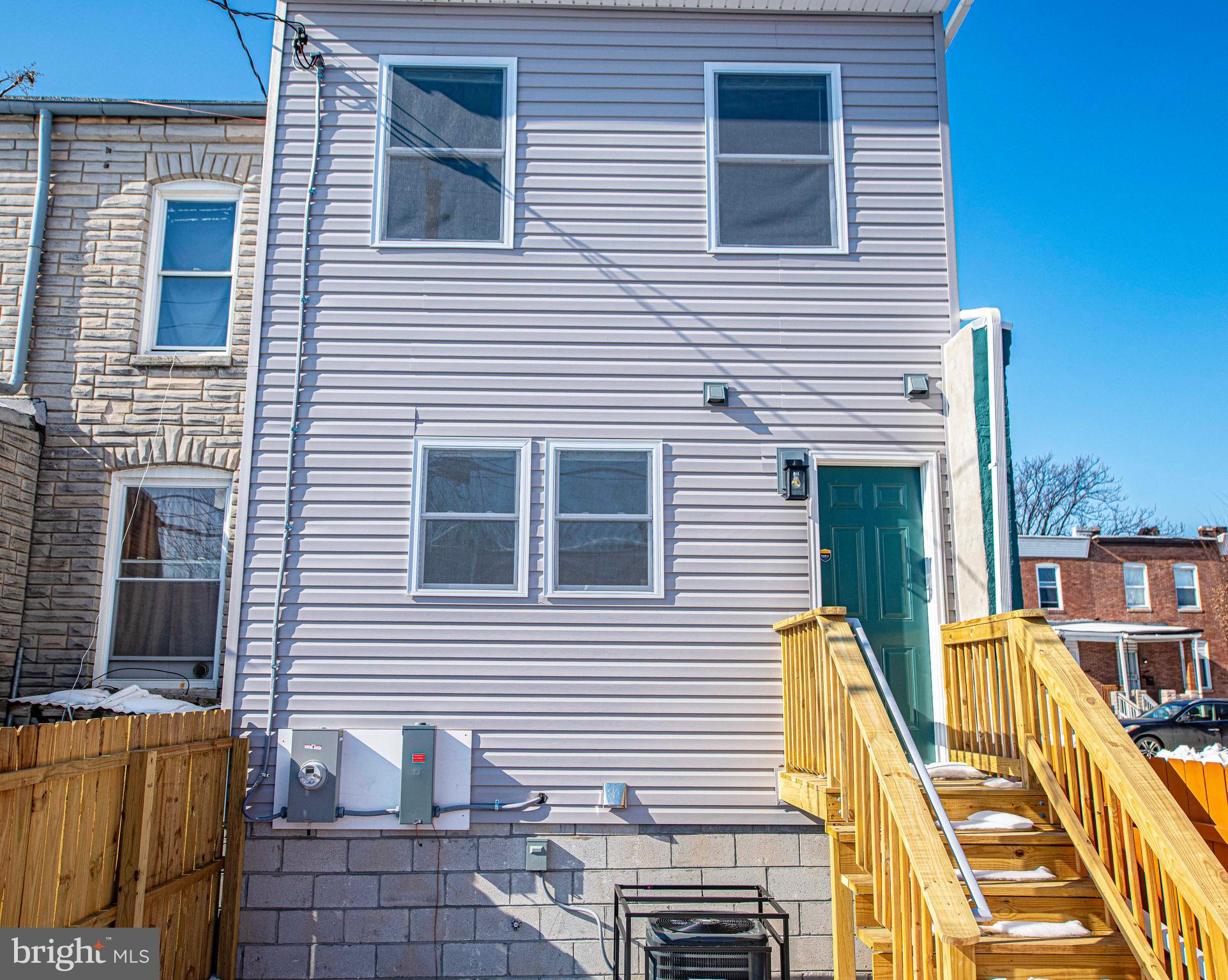 ELLWOOD PARK - Residential