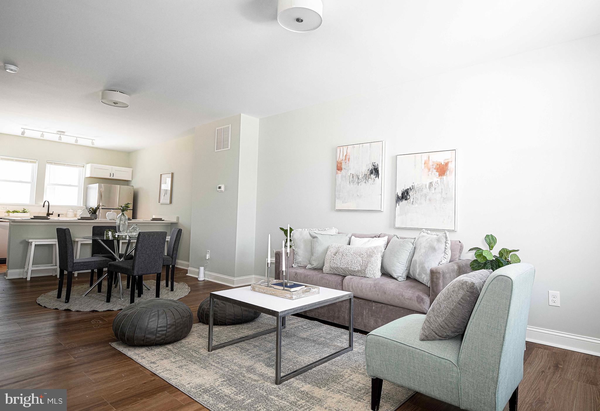 ELLWOOD PARK - Residential