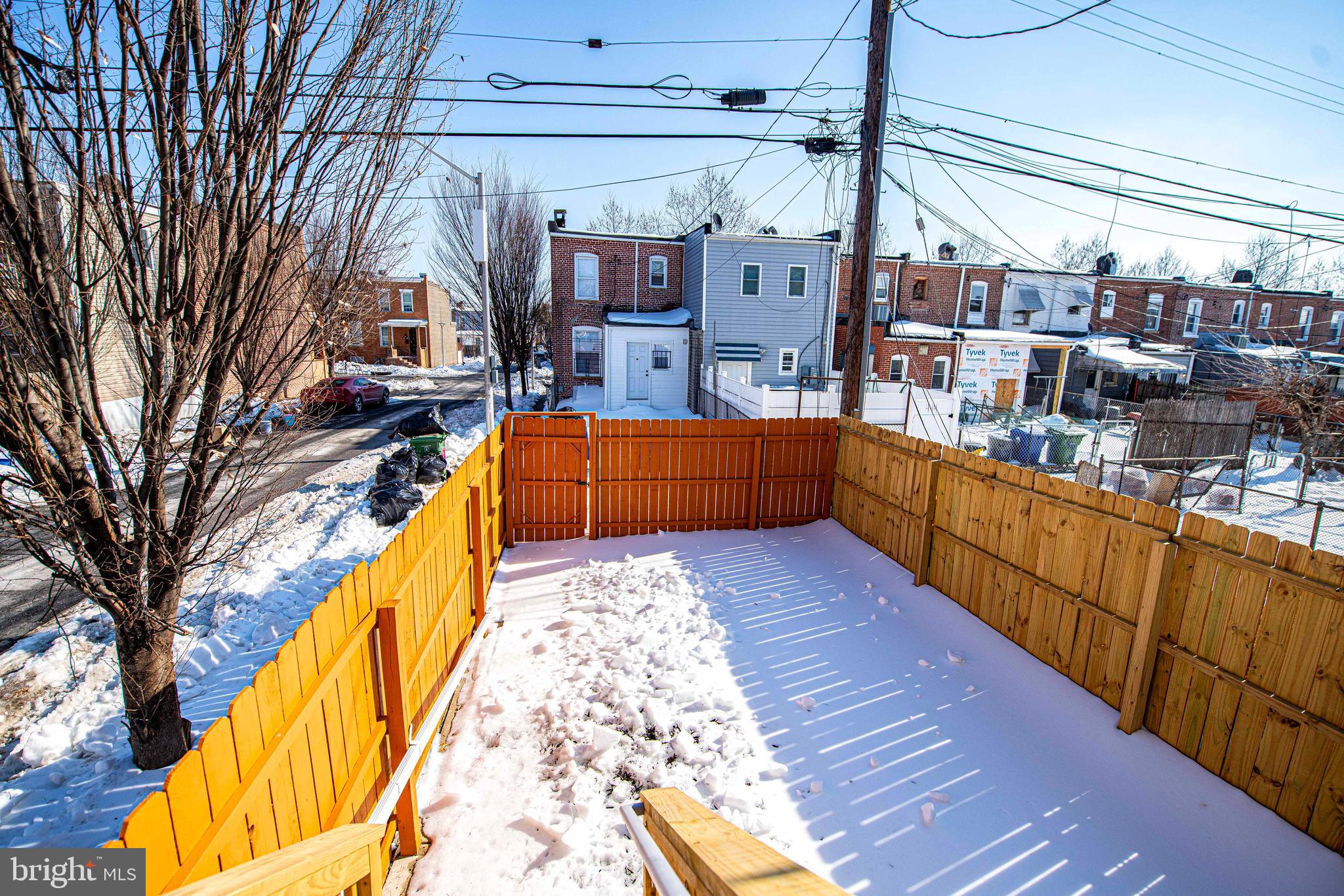 ELLWOOD PARK - Residential