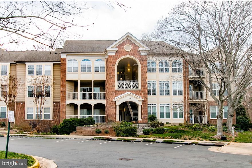 THIS THREE-BEDROOM END-UNIT CONDO HAS IT ALL. EVERYTHING HAS JUST BEEN PAINTED, AND ALL APPLIANCES ARE NEW, INCLUDING THE WASHER AND DRYER. ALL NEW DOUBLE-PANE WINDOWS ALLOW YOU TO ENJOY A PARK-LIKE SETTING FROM EVERY ROOM. ALSO, THERE IS A PRIVATE PATIO THAT FEATURES ITS OWN PRIVATE ENTRANCE (FEELS LIKE TOWNHOUSE LIVING) ALL THE CARPETS IN THE BEDROOMS ARE NEW, AND THIS IS TRULY A MOVE-IN READY PROPERTY.