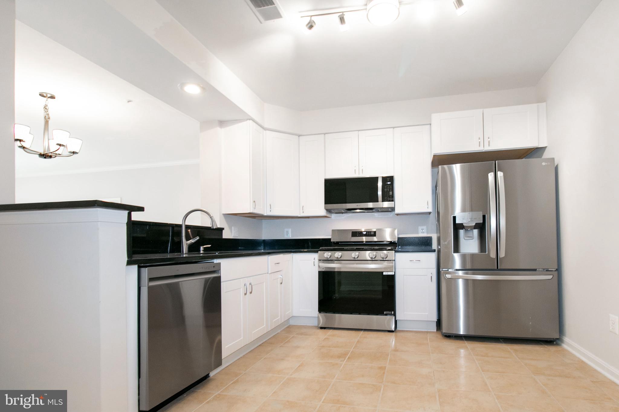 CARDINAL PLACE - Residential