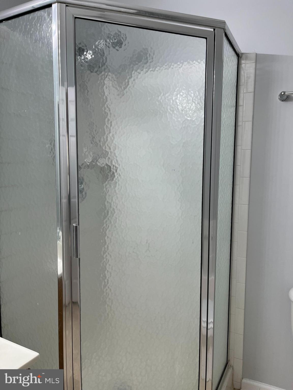 FAIRWAYS EAST - Residential Lease