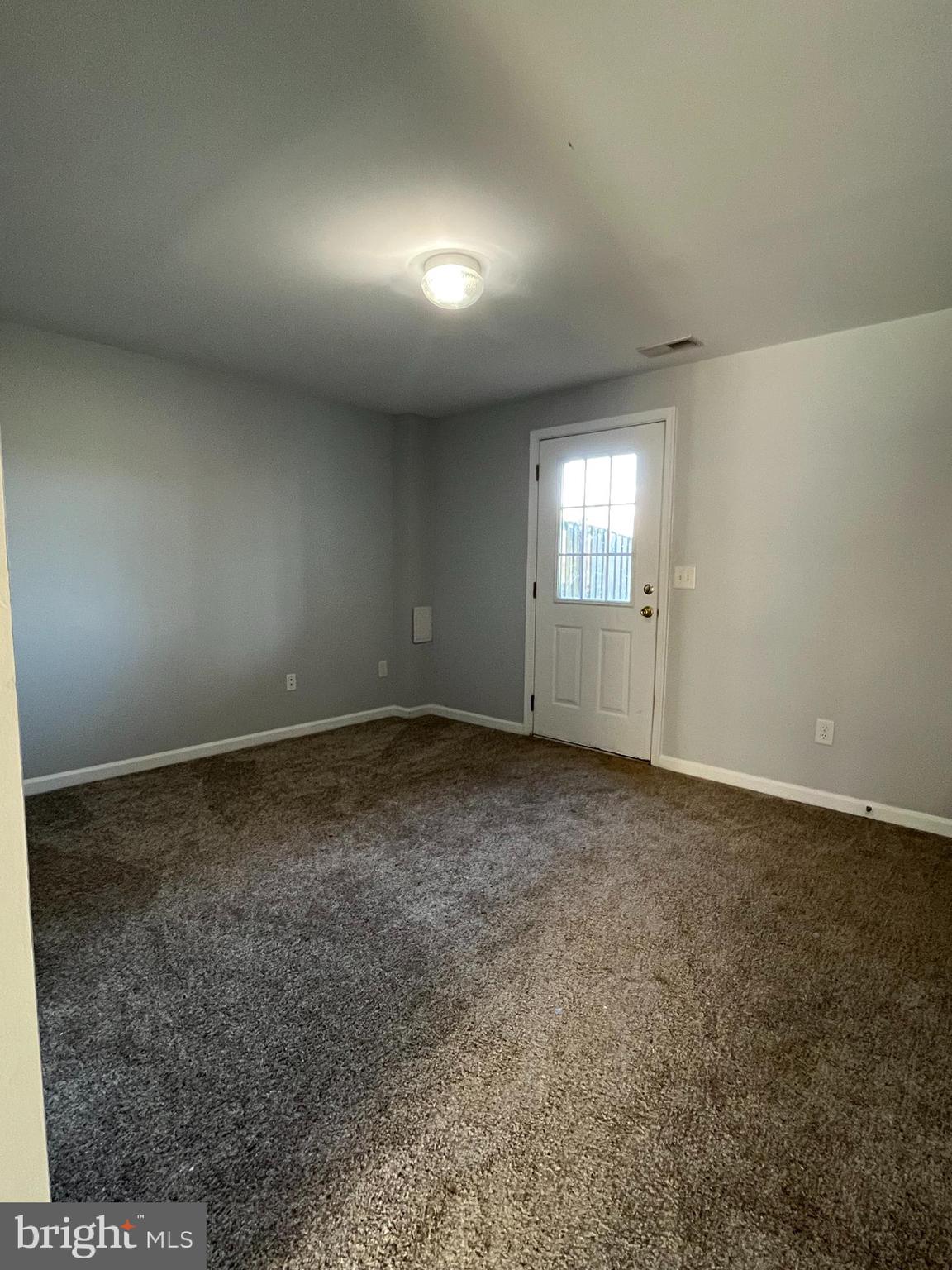 FAIRWAYS EAST - Residential Lease