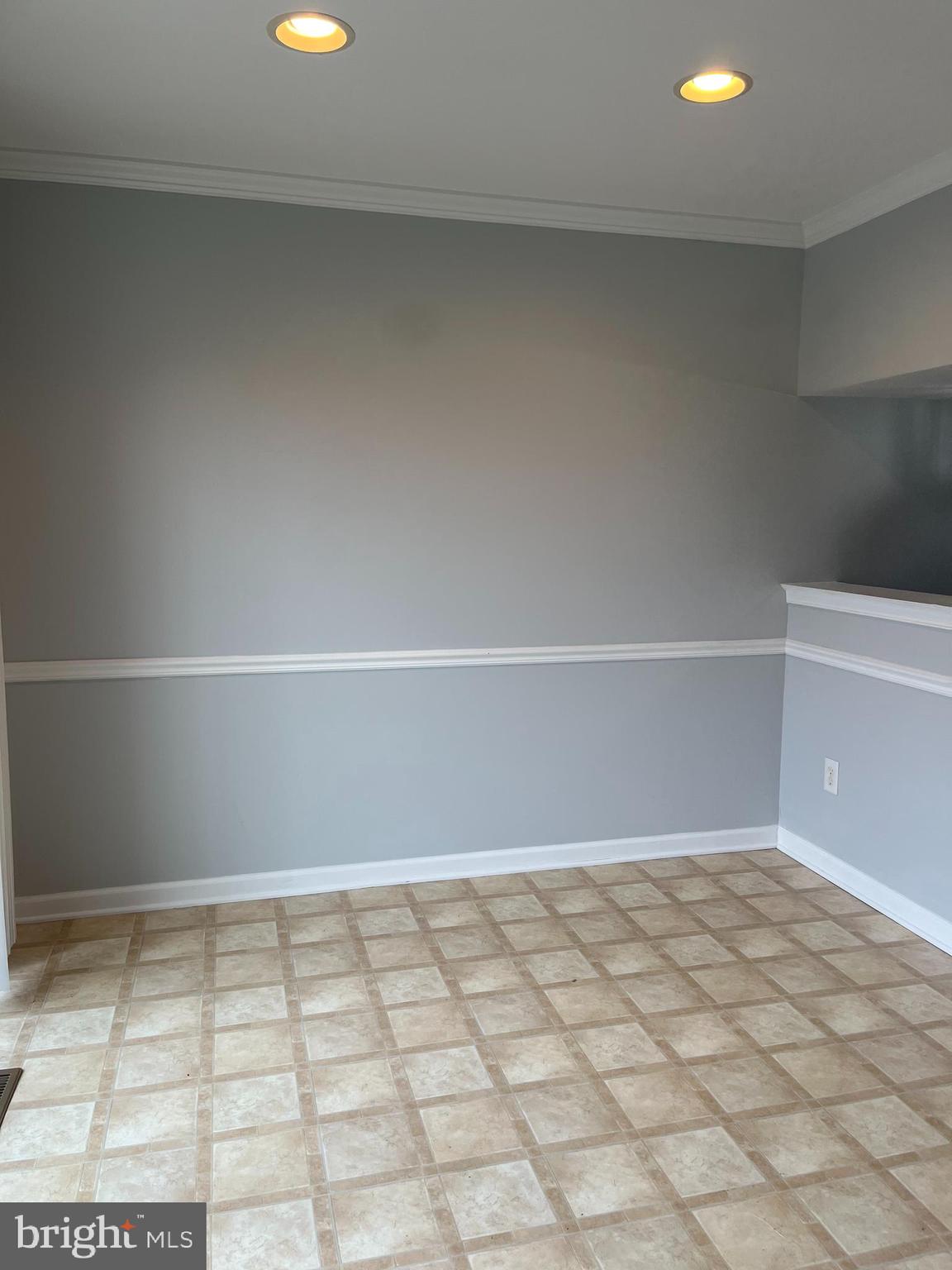 FAIRWAYS EAST - Residential Lease