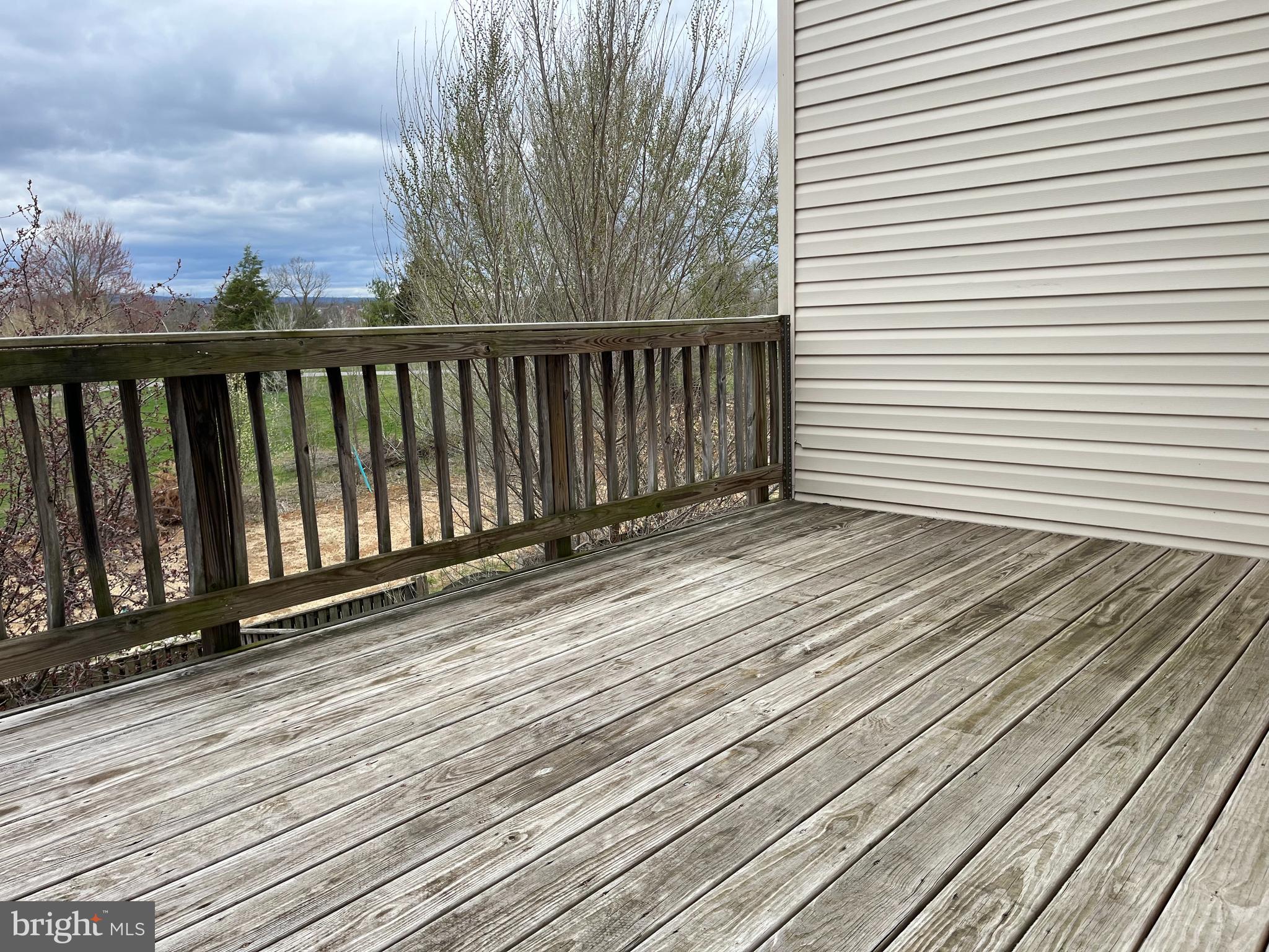 FAIRWAYS EAST - Residential Lease