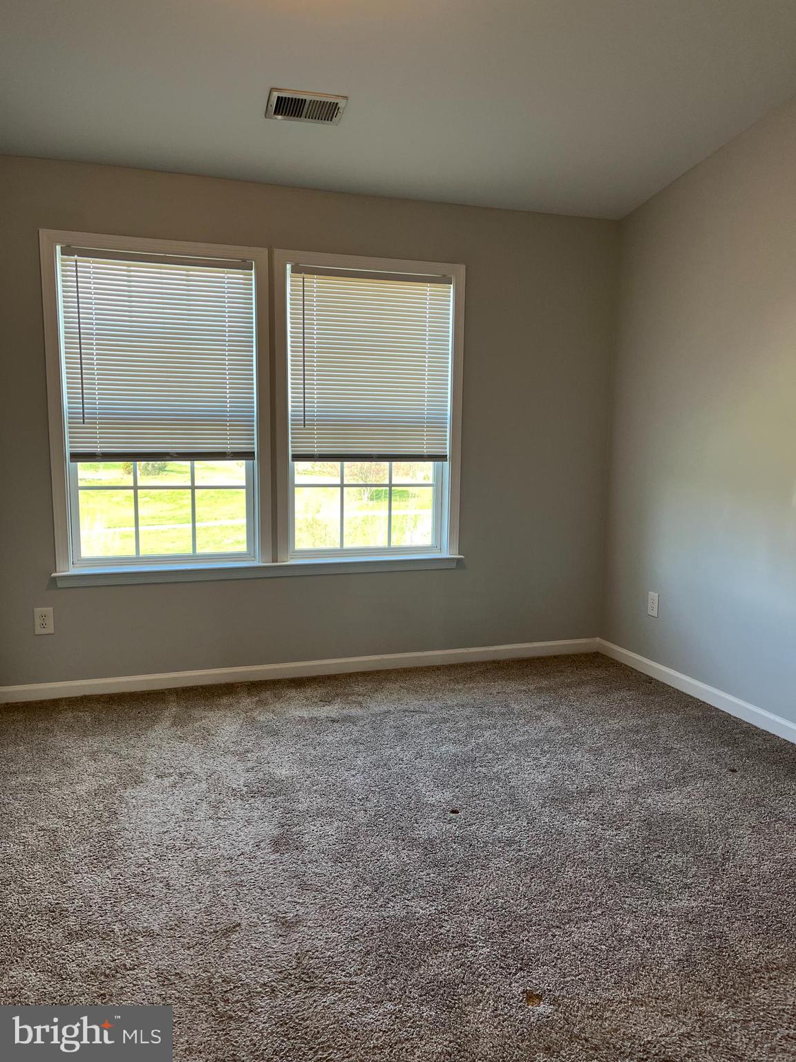 FAIRWAYS EAST - Residential Lease