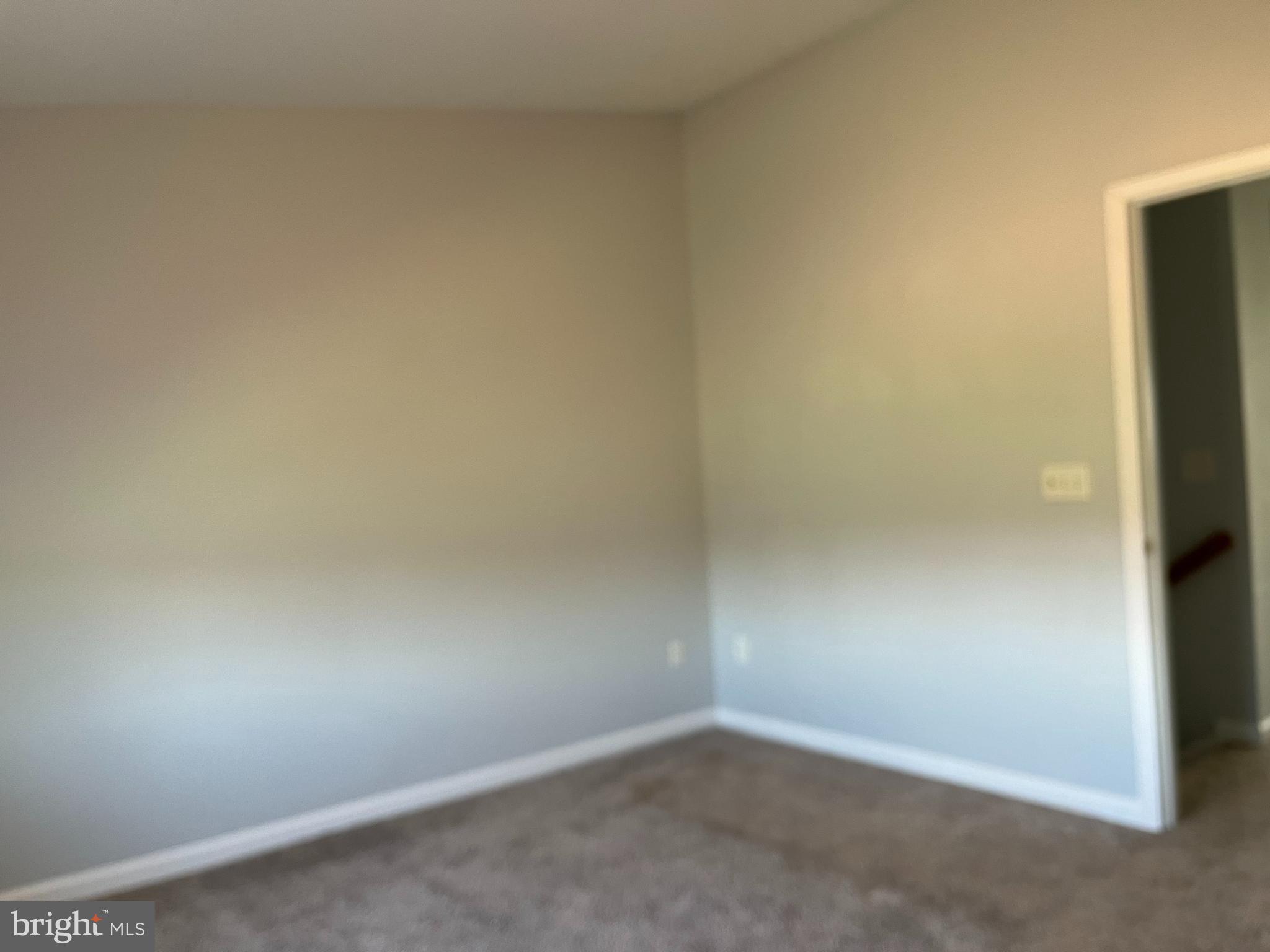 FAIRWAYS EAST - Residential Lease