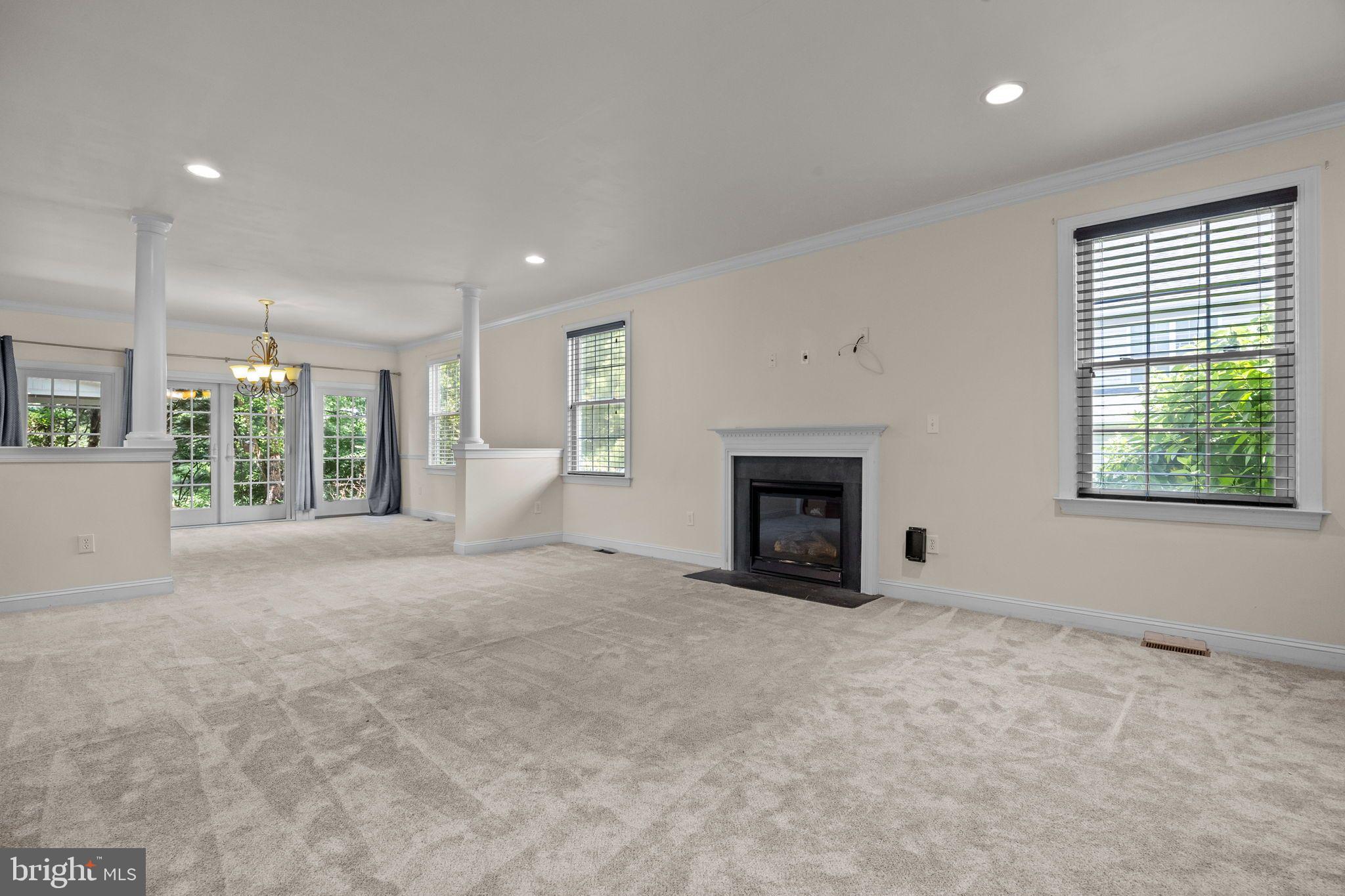 FERGUSON HILL - Residential